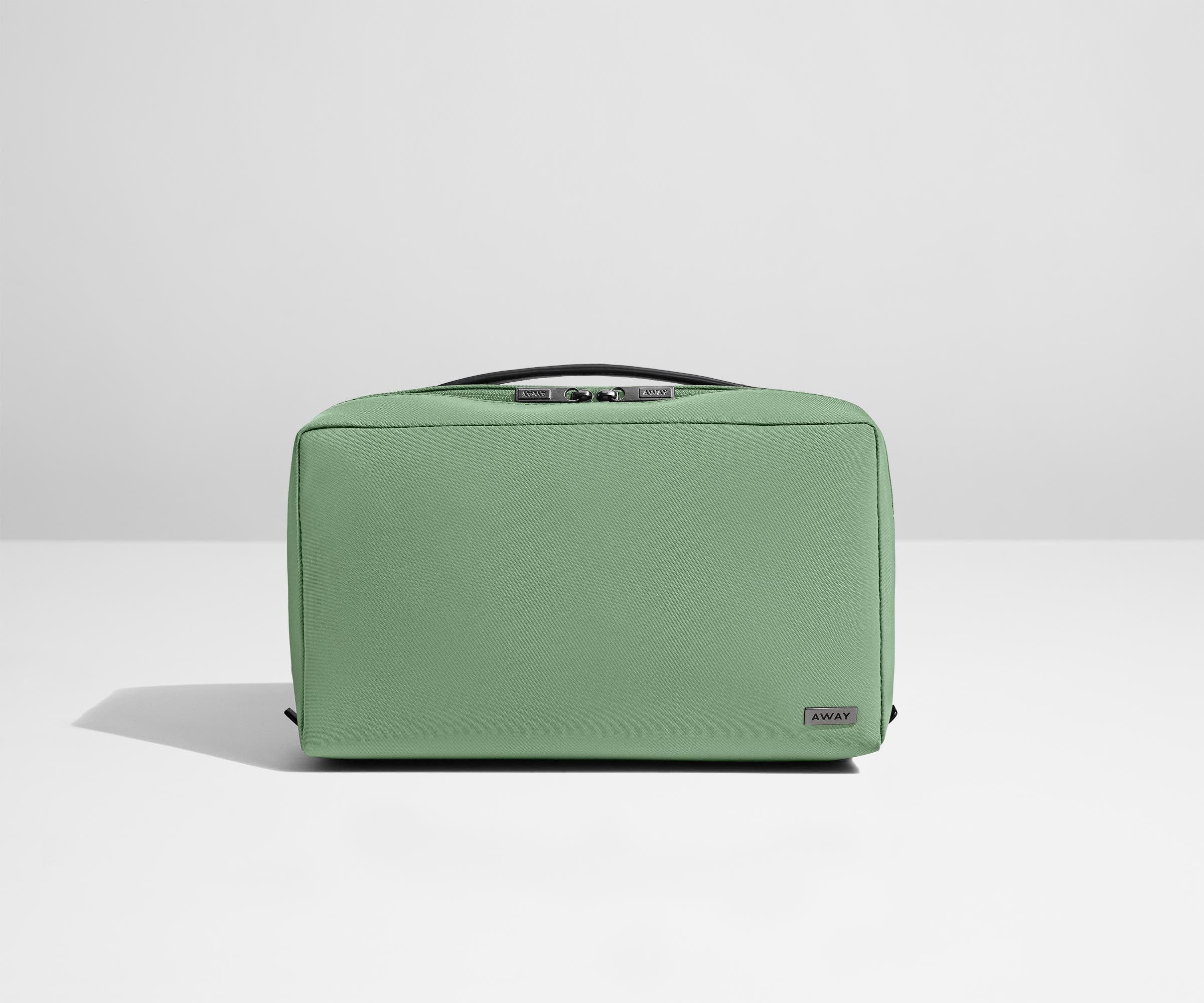 The Large Toiletry Bag in Sea Green