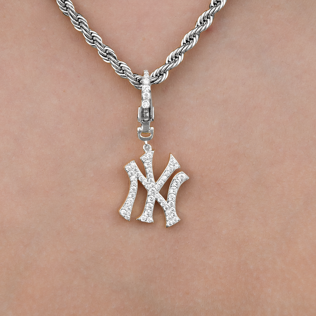 New York Yankees Official MLB Micro Logo Clip On Charm Pendant in White Gold