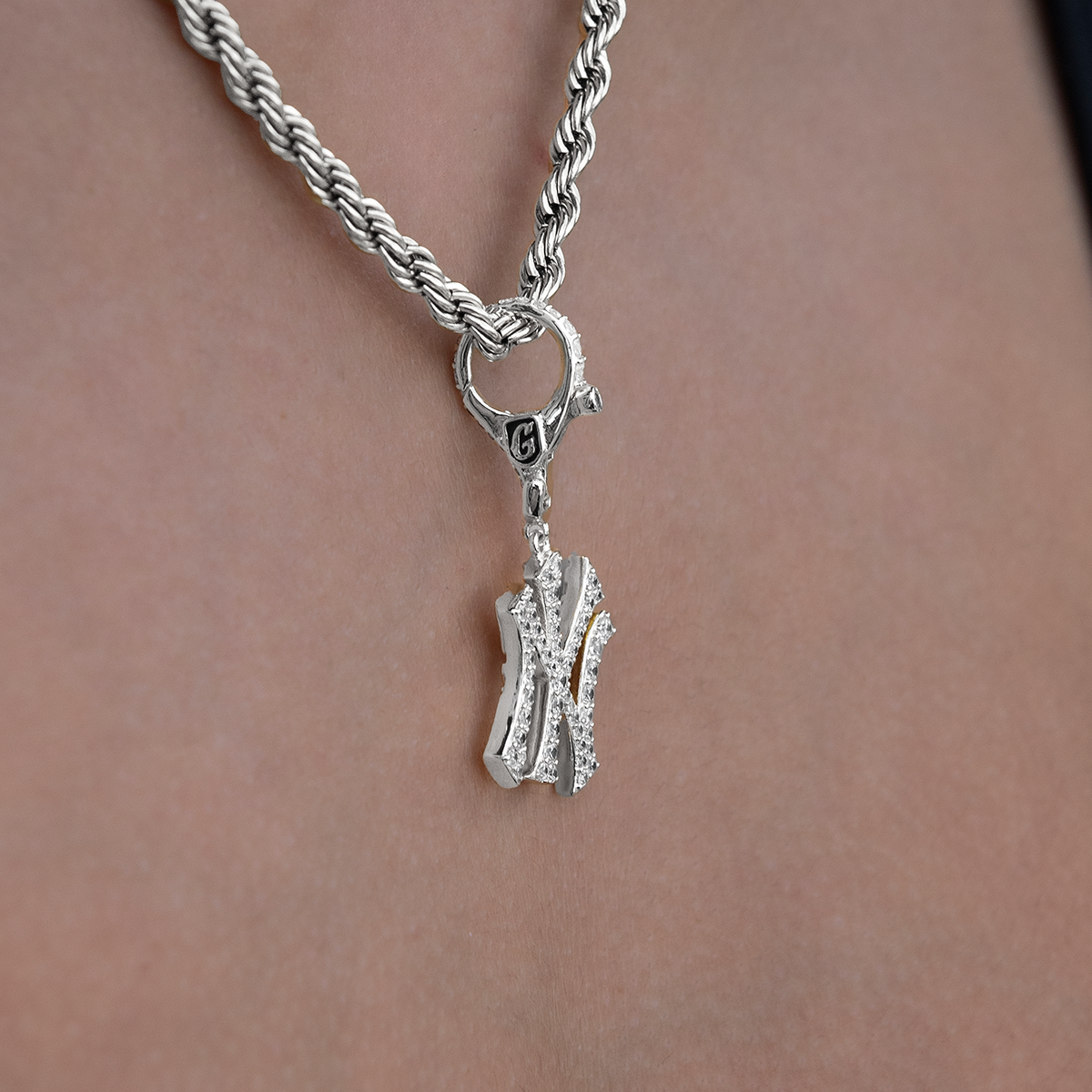 New York Yankees Official MLB Micro Logo Clip On Charm Pendant in White Gold