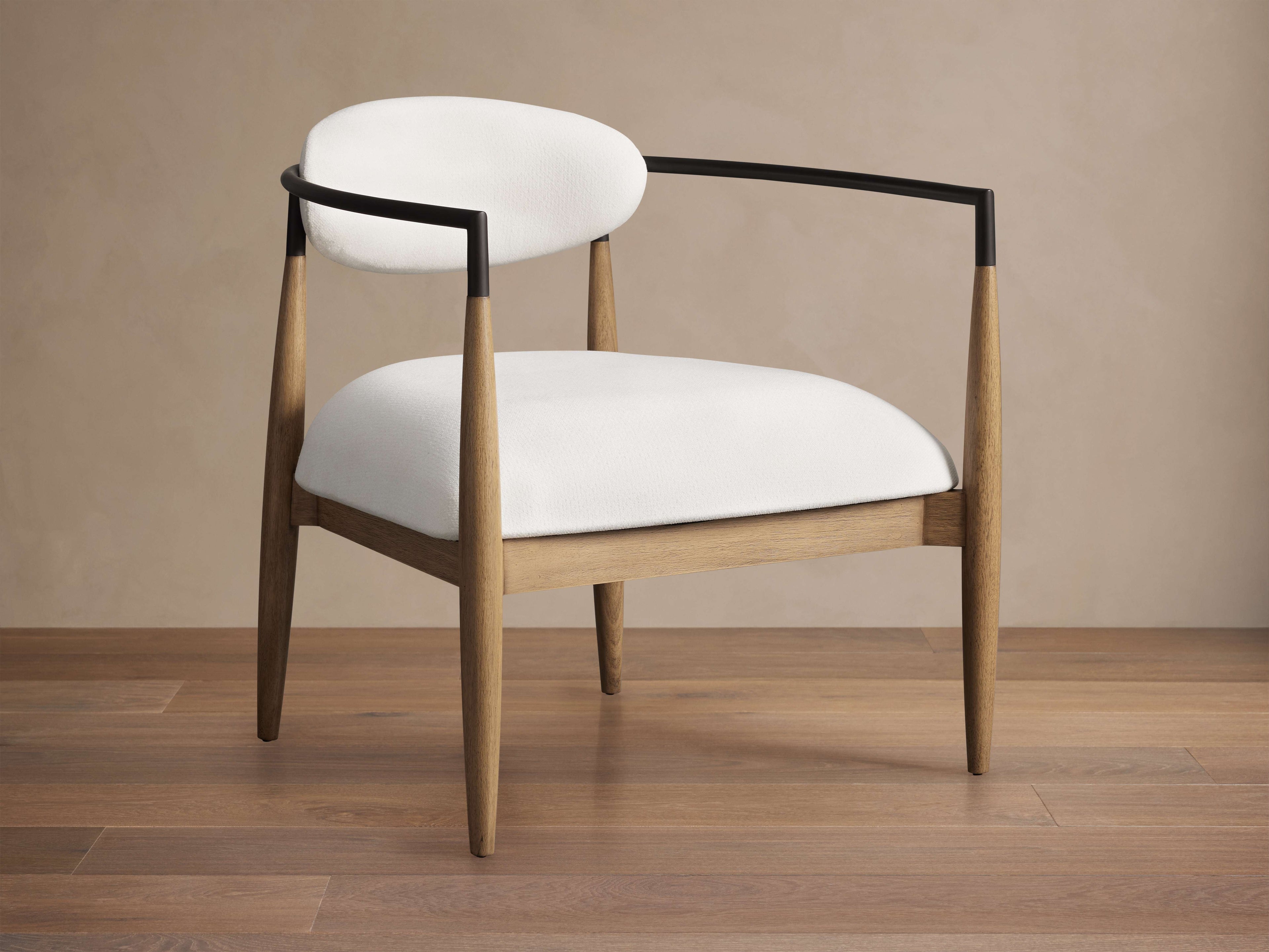 Jagger Chair in Natural and Downy Snow