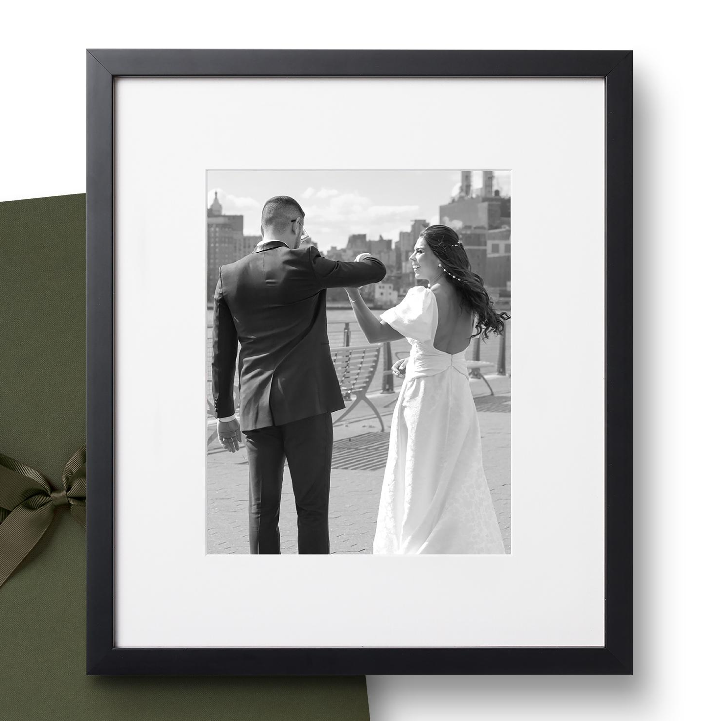The Perfect Gift: 14x16 - Mercer Slim