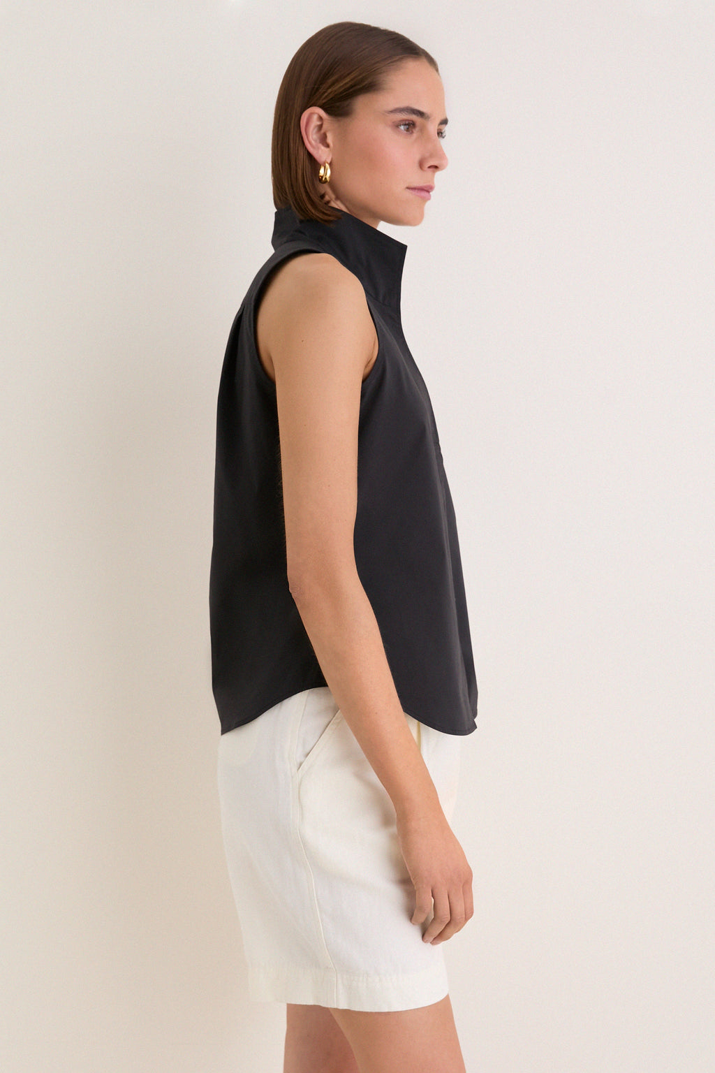 Black Sleeveless Bessette Button Down