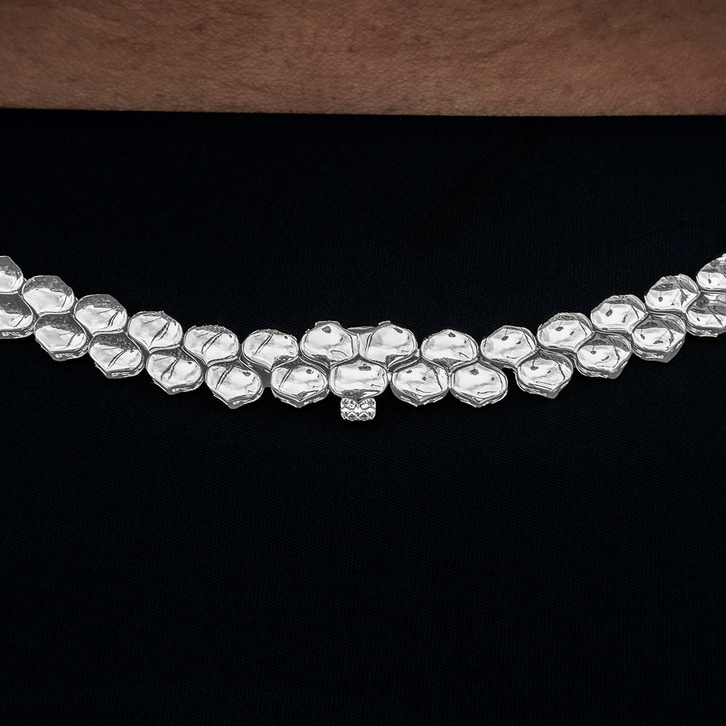 Flat Snake Link Necklace in White Gold-4mm