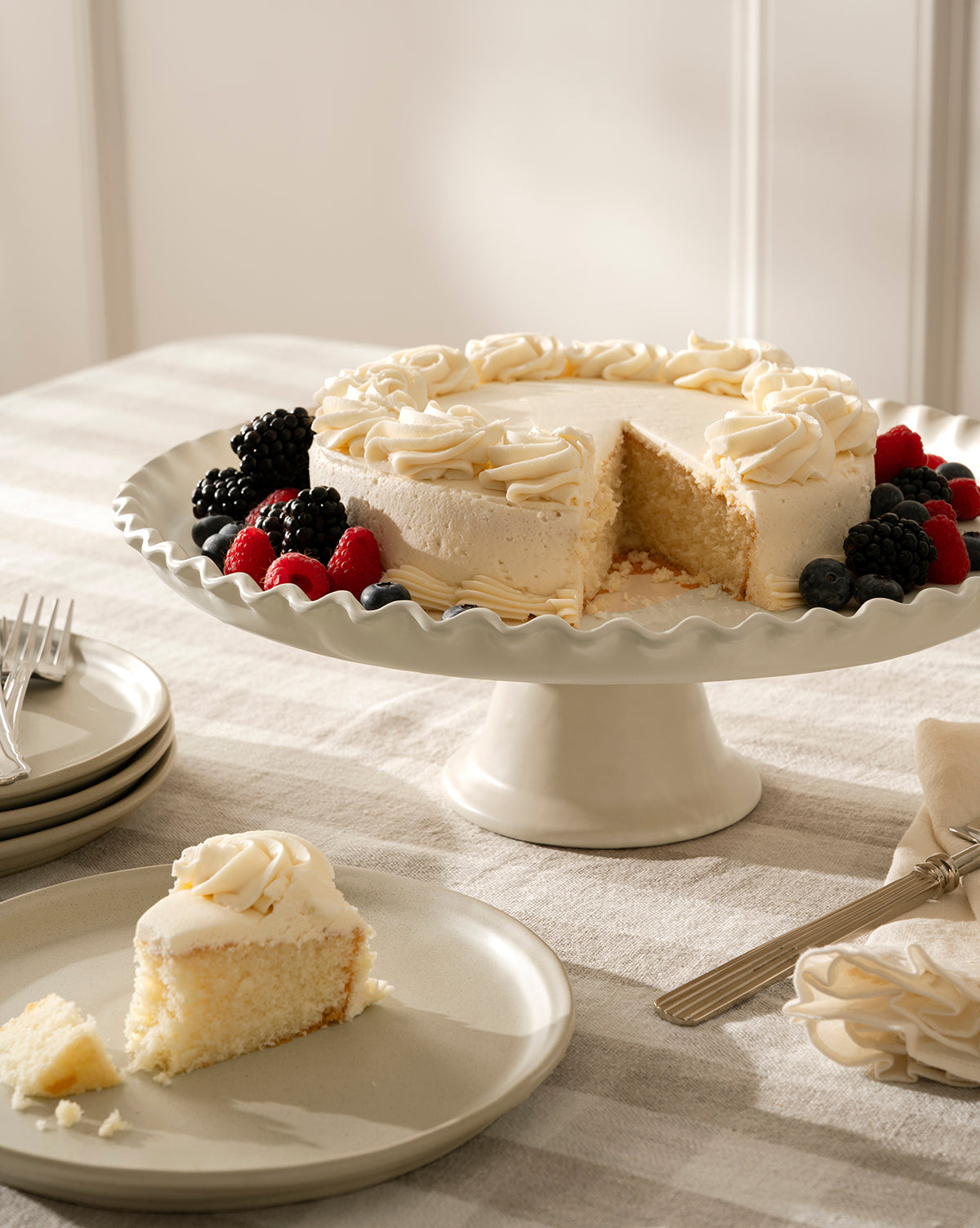 Olindo Cake Stand