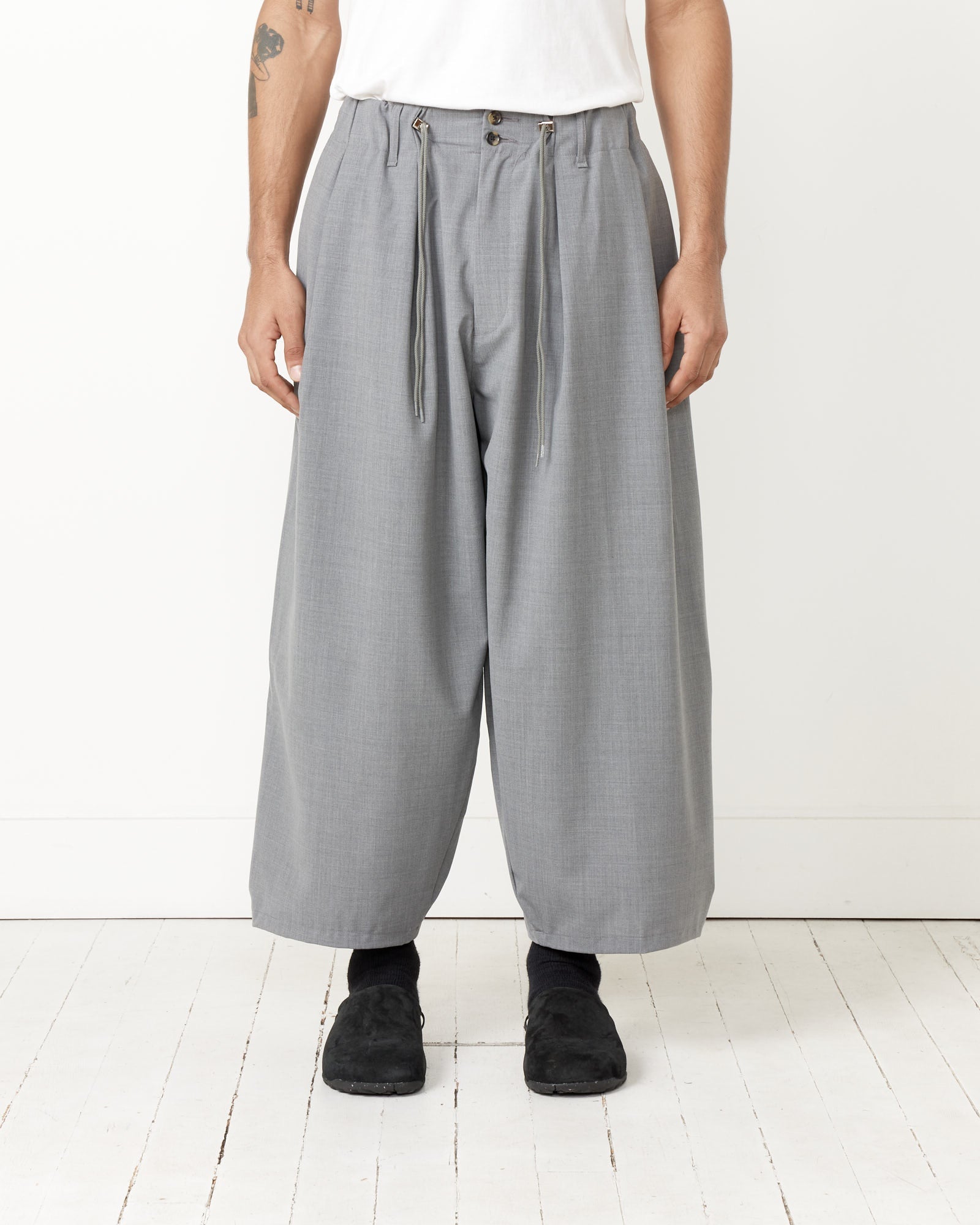 Circular Pant in Grey