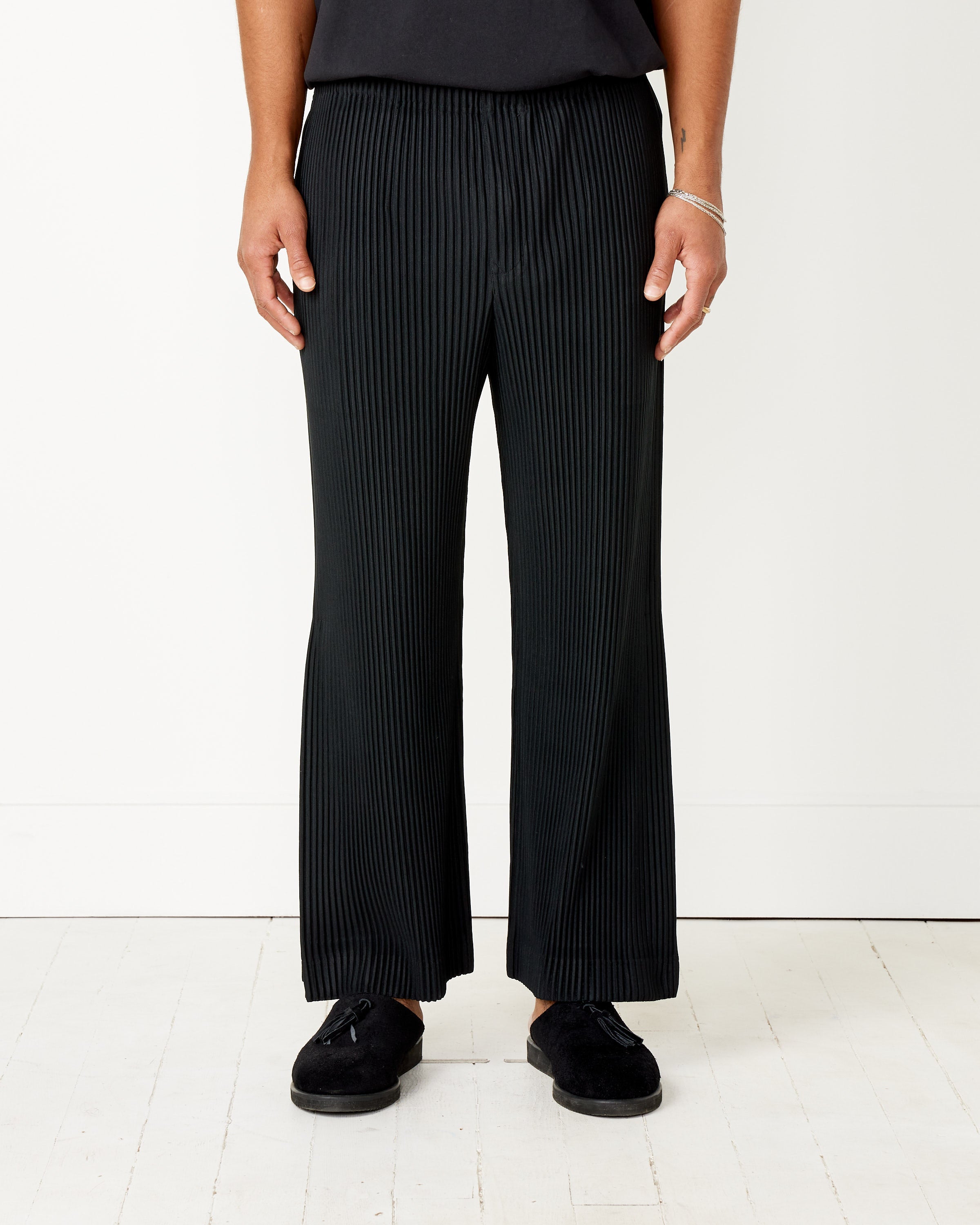 Pleats 3 Pant in Black