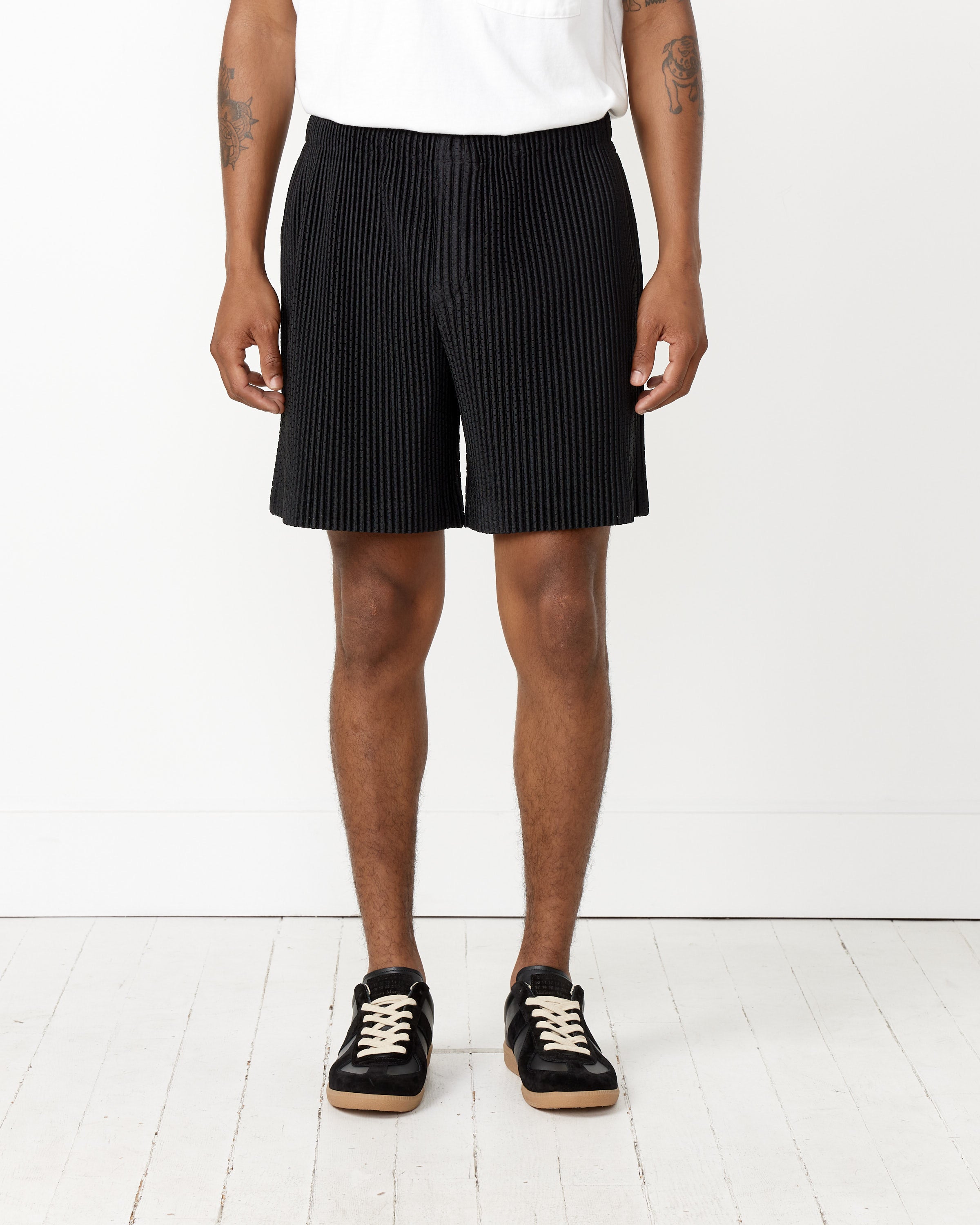 Outer Mesh Short