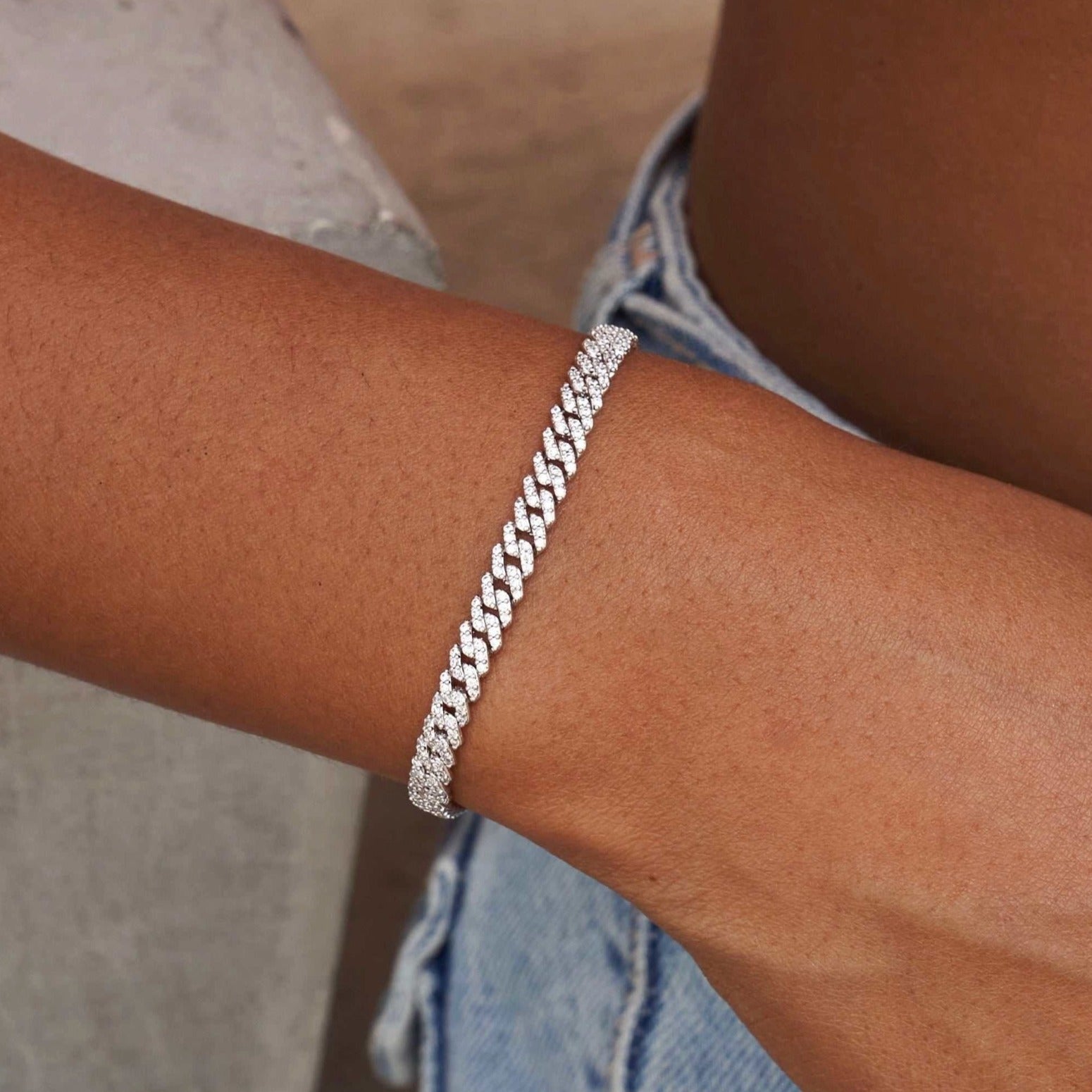 GLD Micro Diamond Prong Cuban Bracelet in White Gold - 6mm