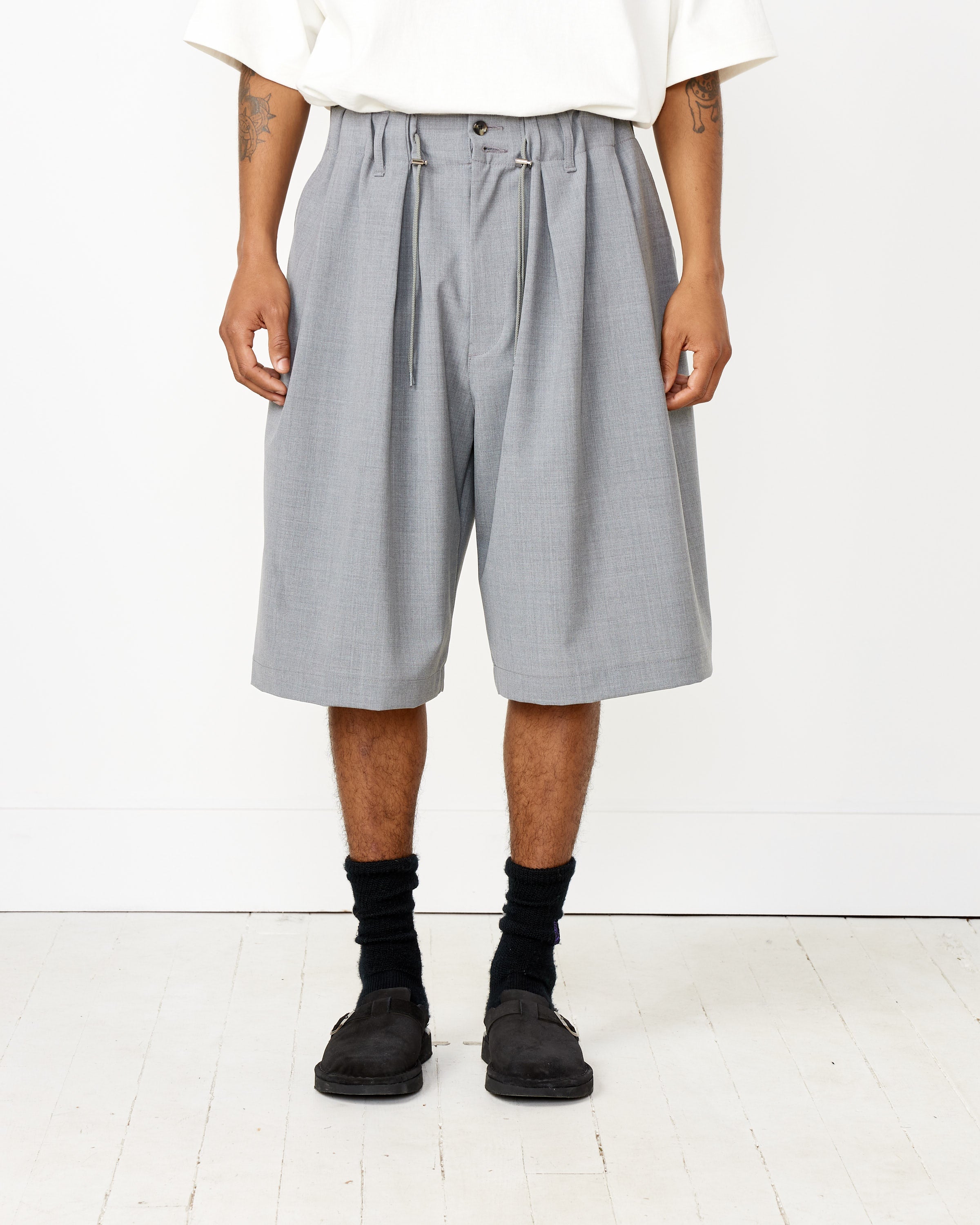 Circular Short Pant in Gray