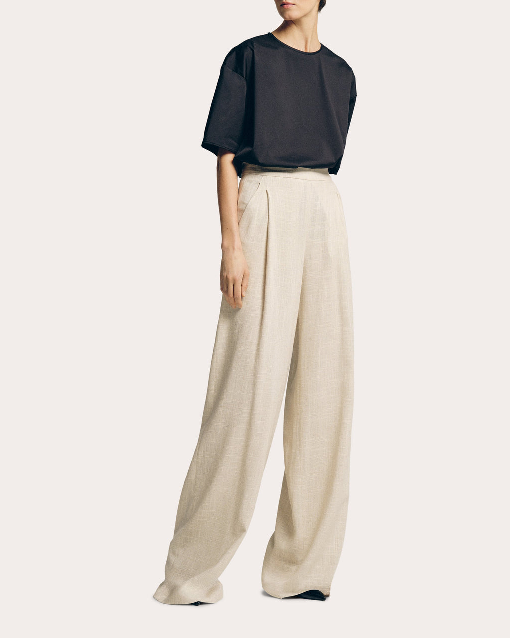 Pleated Linen-Blend Wide-Leg Pants