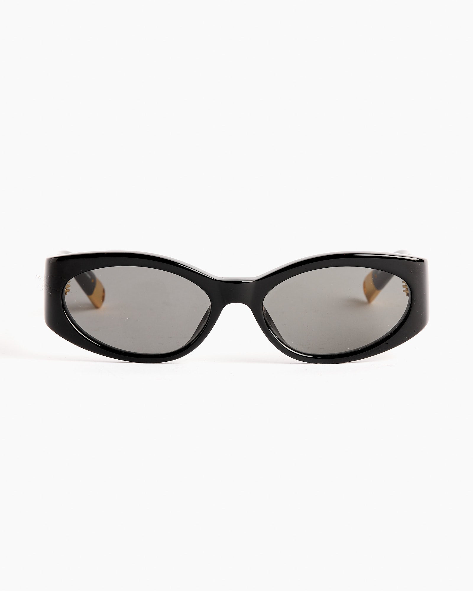 Les Lunettes Ovalo Sunglasses in Black