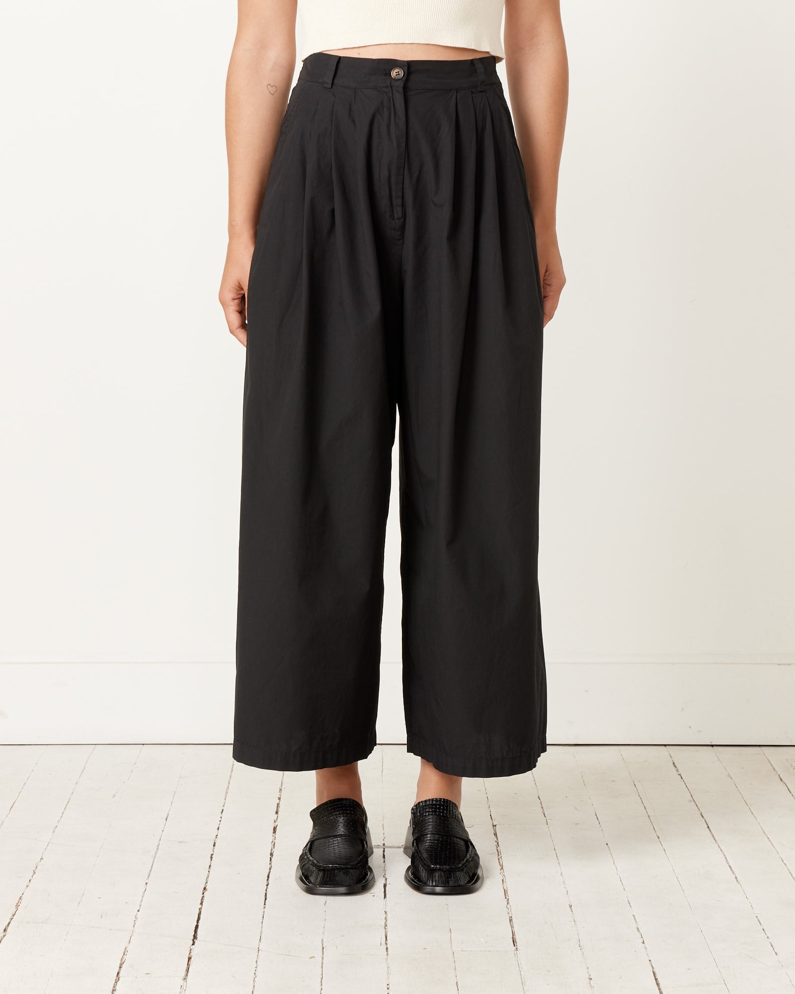 Volume Trousers in Black
