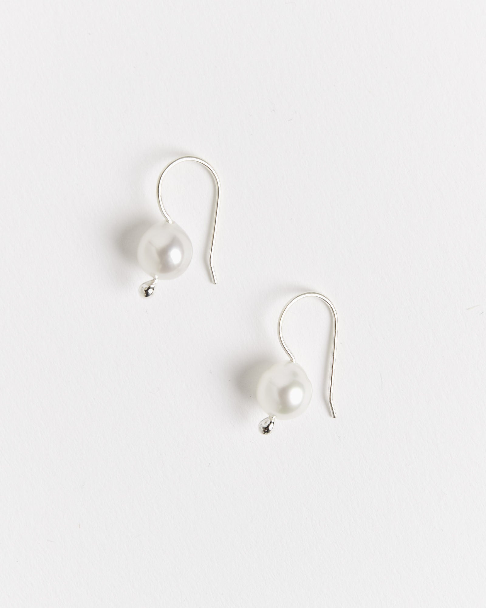 South Sea Mermaid Earrings in White Pearl