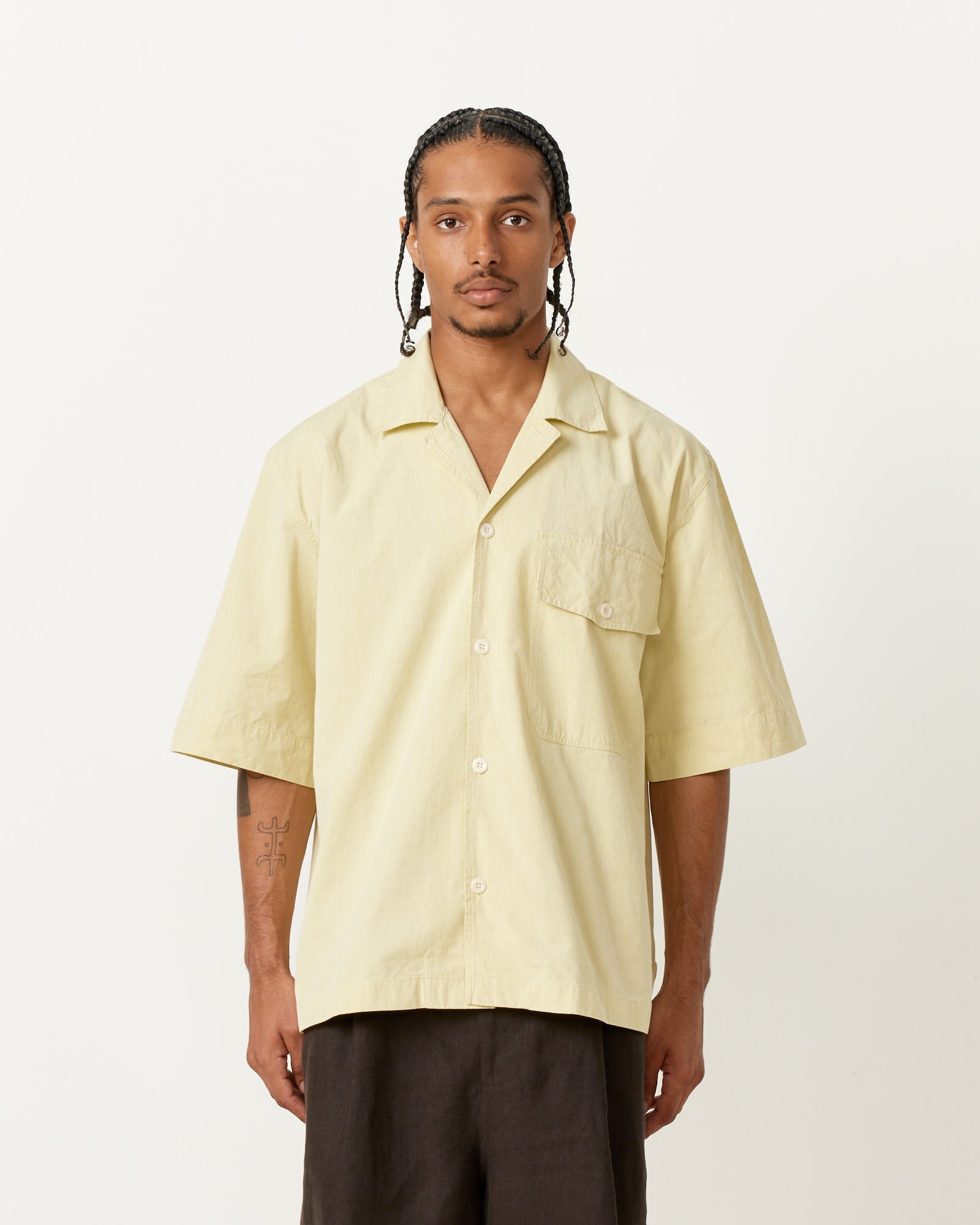 Flap Pocket Shirt in Pale Yellow