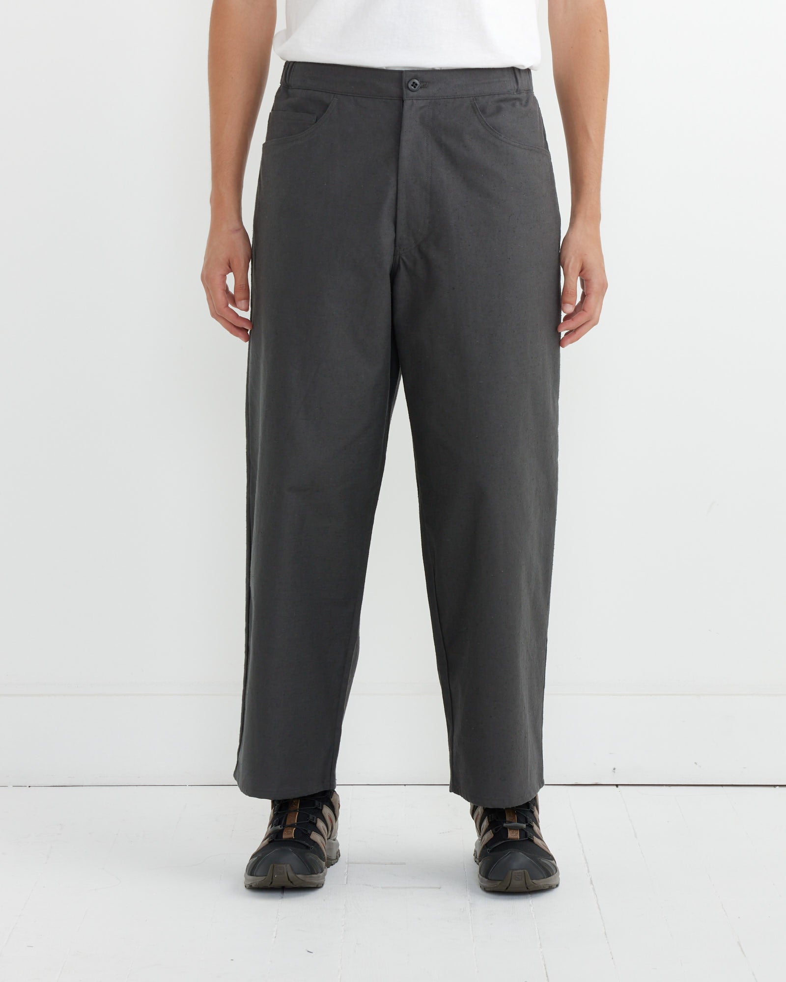 Back Nep Baggy Trousers in Ink Black