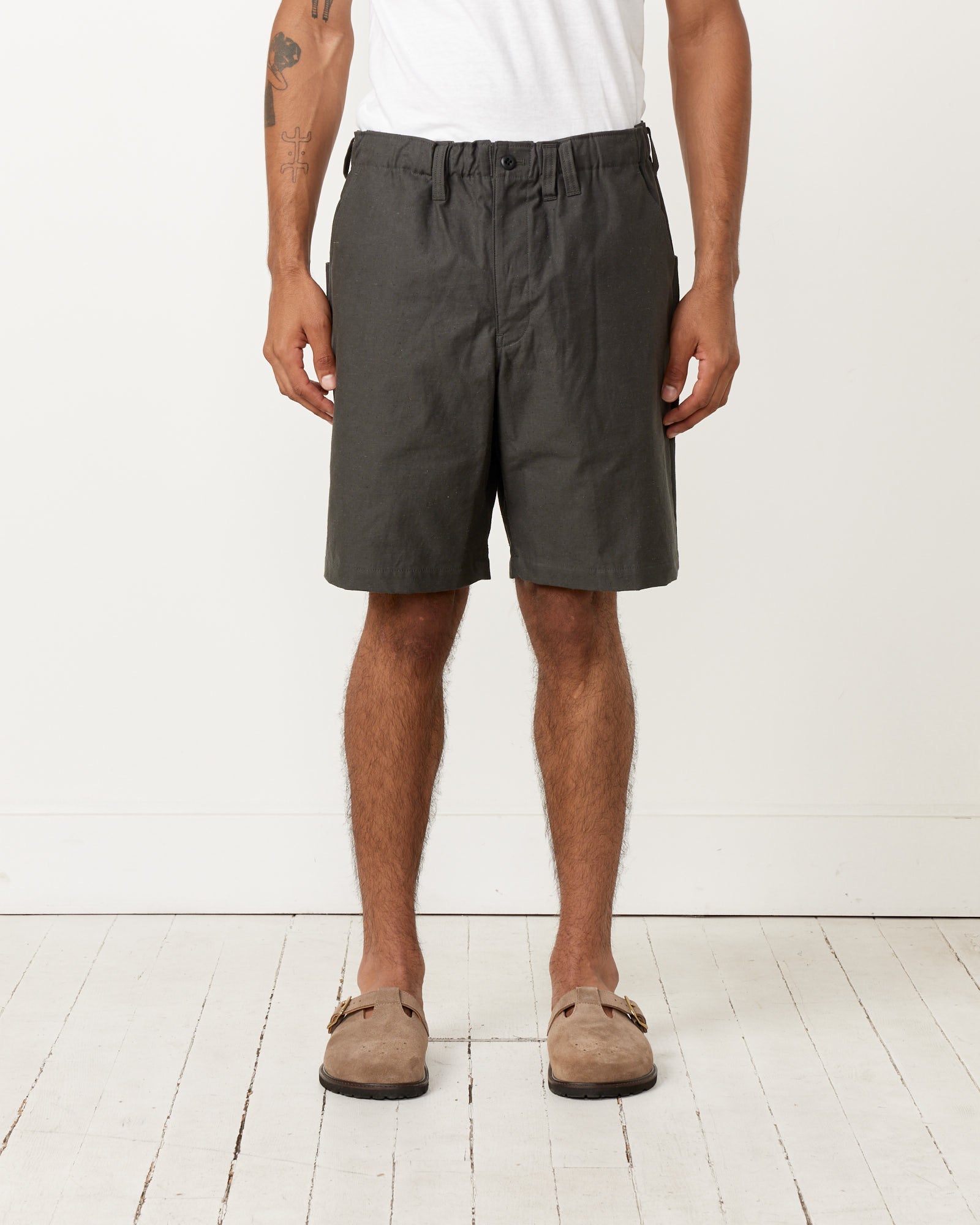 Back Nep Umps Shorts in Ink Black
