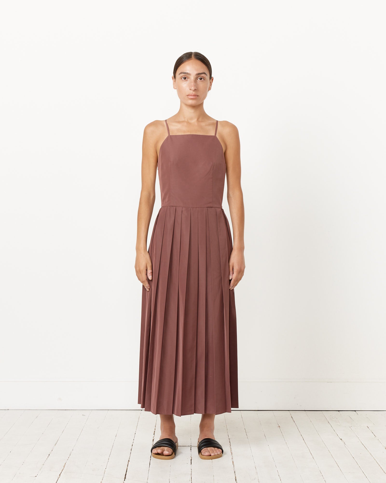 Italian Sporty Overall Dress in Cinnamon