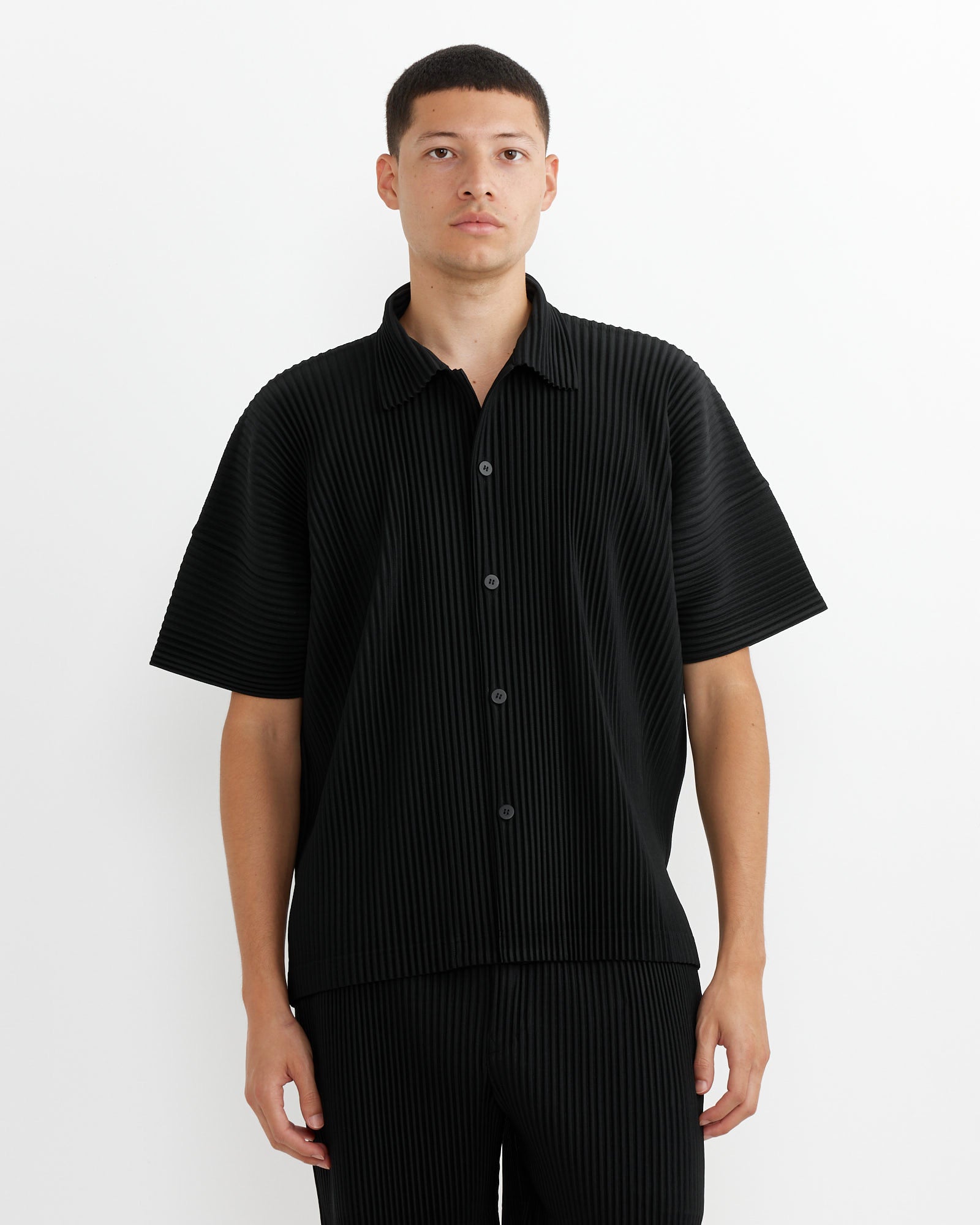 MC July Shirt in Black