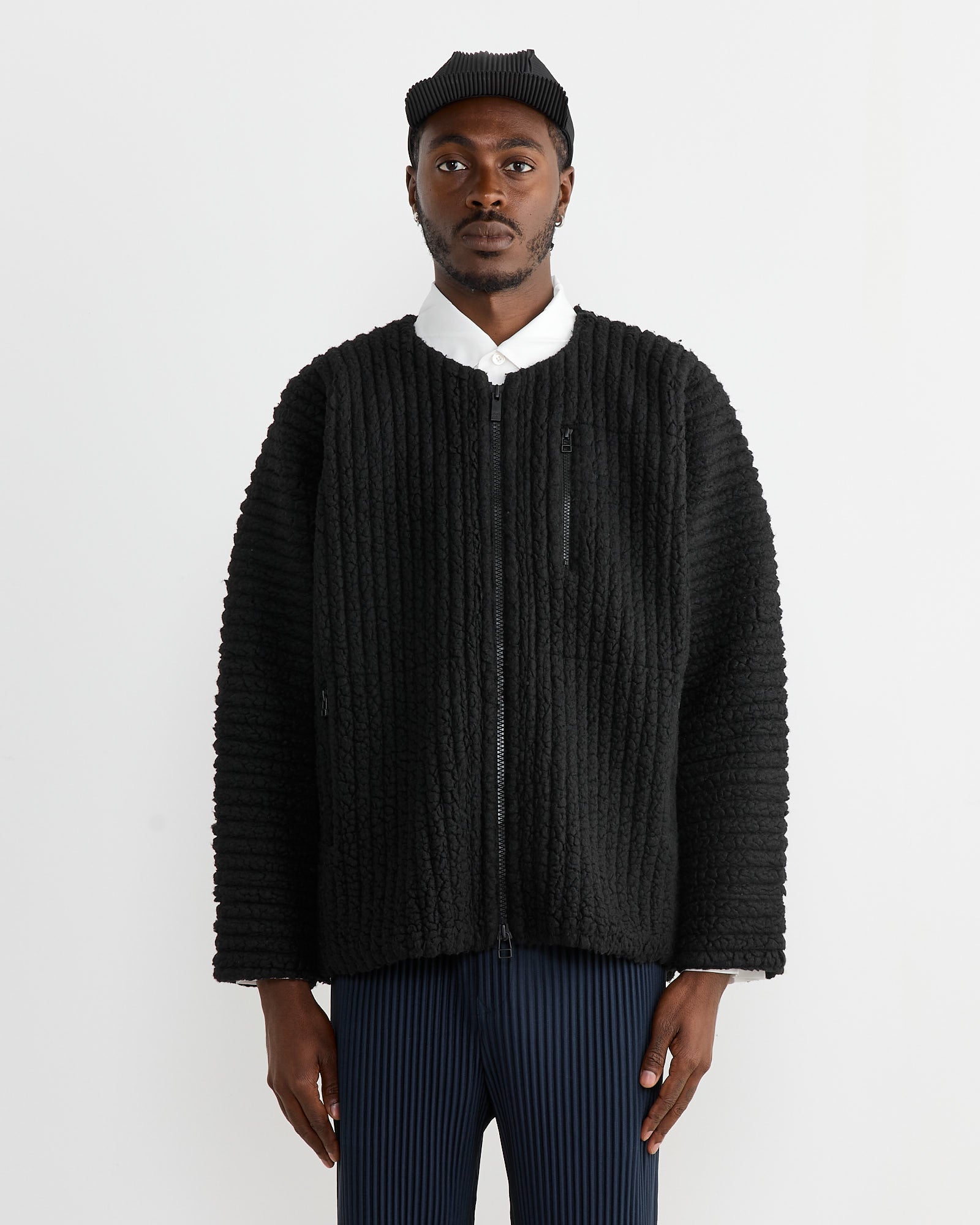 Fleece Pleats Jacket in Black