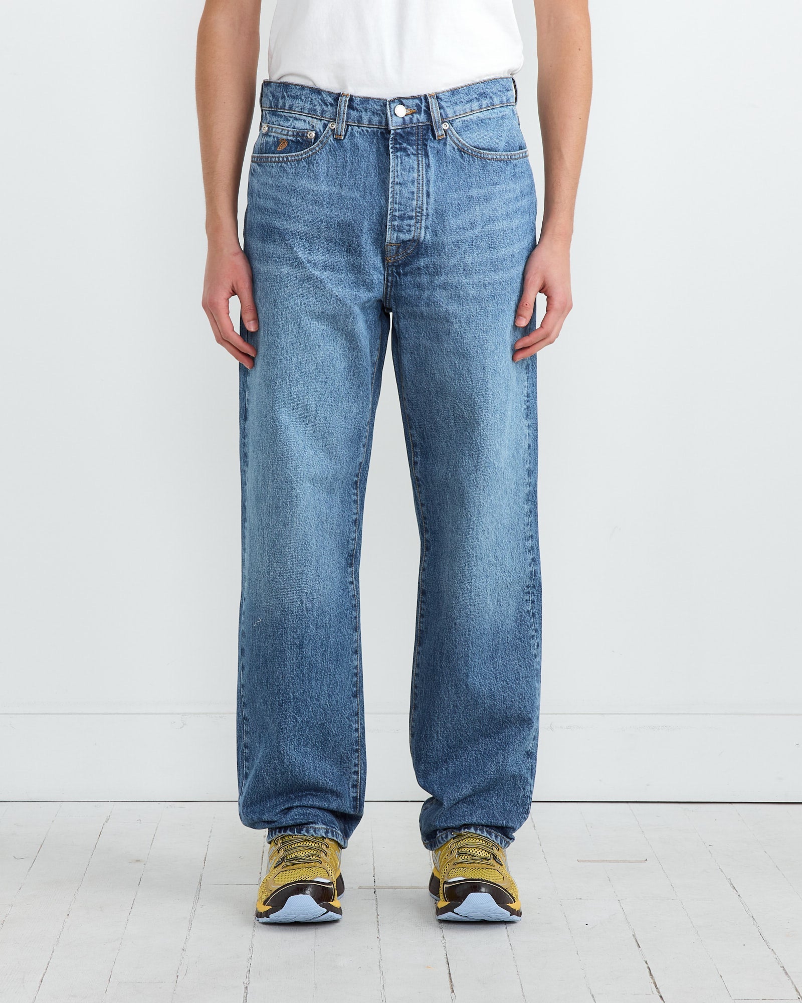 New Classic Jean in Medium Blue