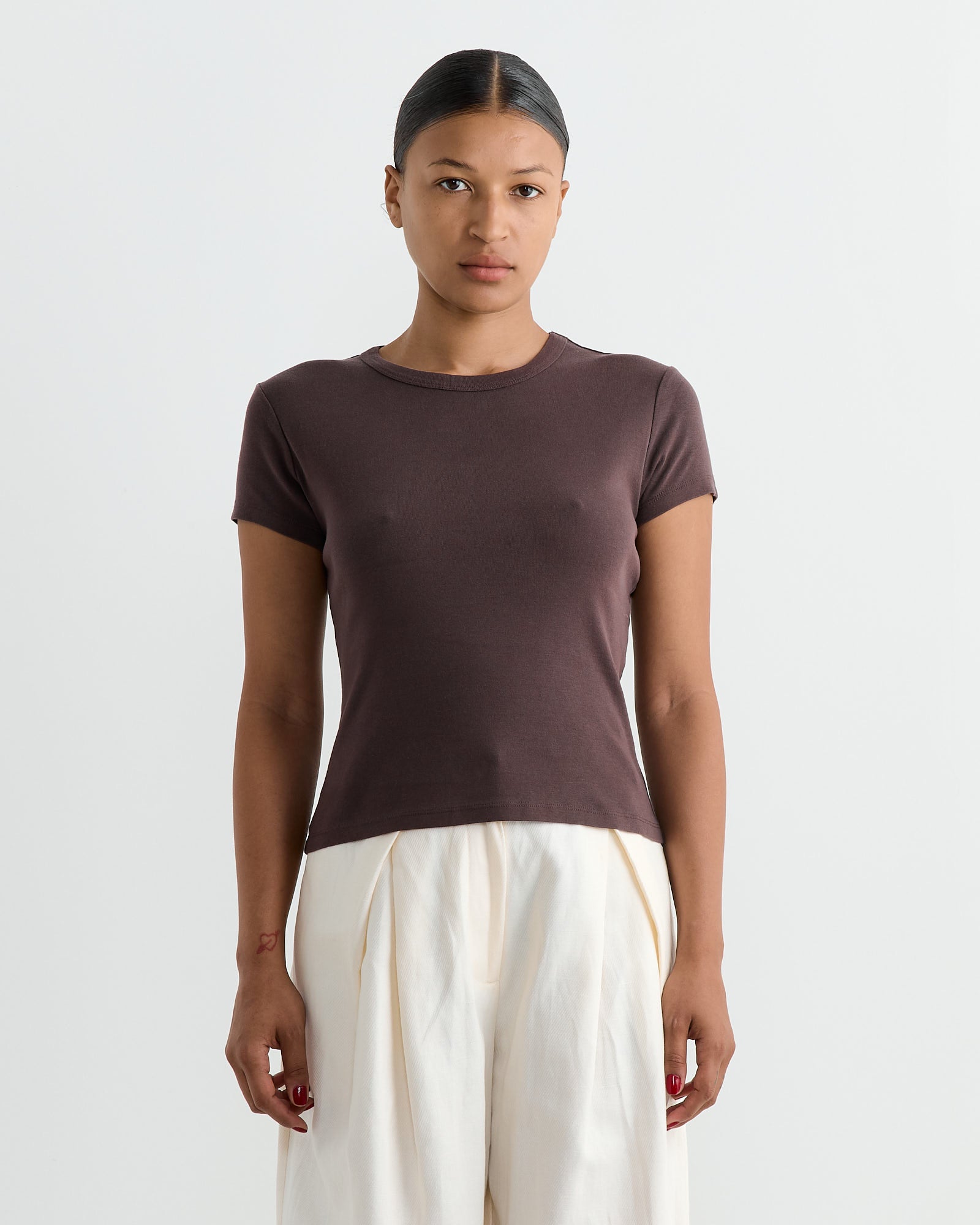 Baby Tee in Raisin
