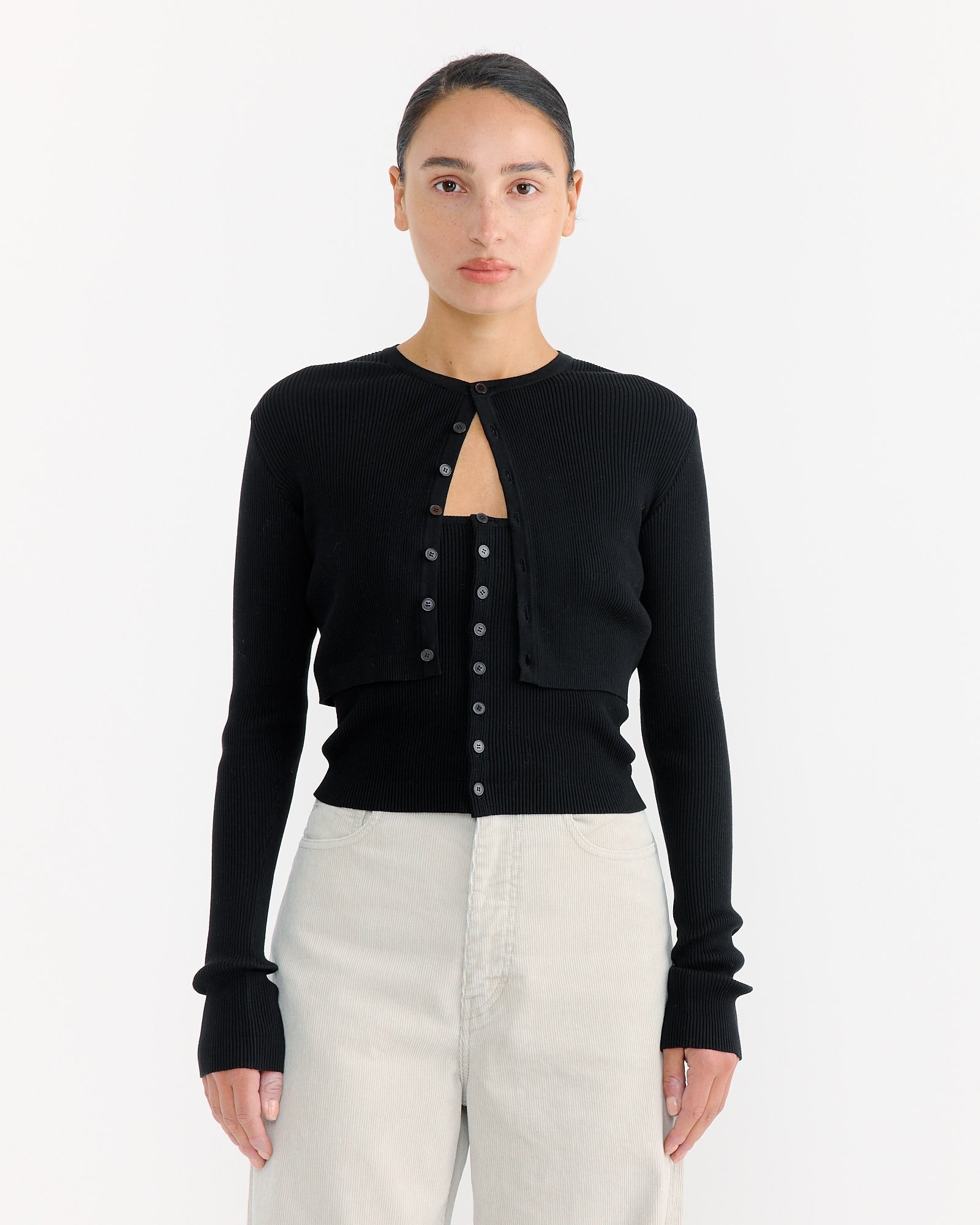 High Gauge Rib Cropped Cardigan in Black