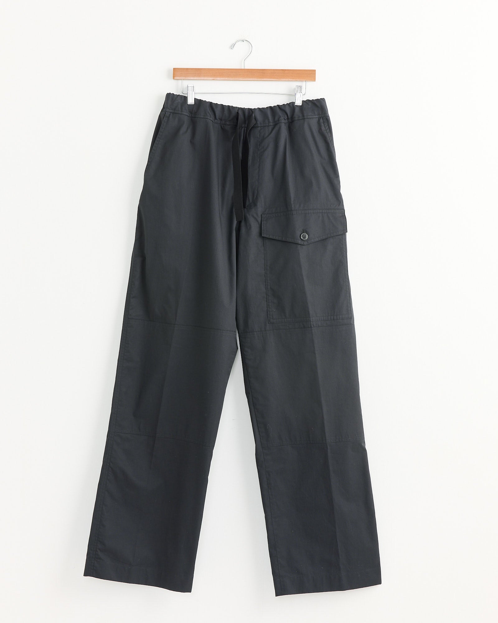 Parachute Pant in Black