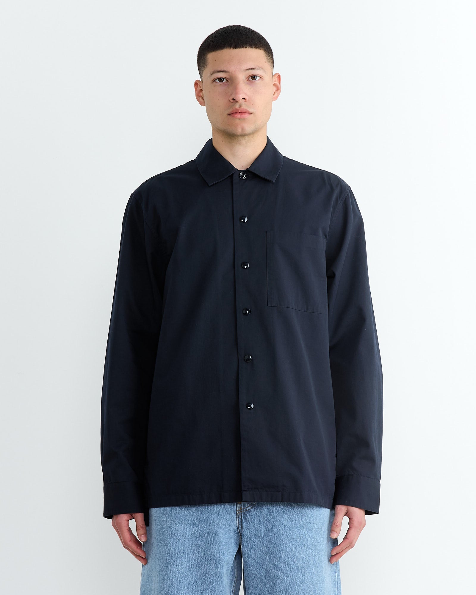 Classic Shirt in Navy