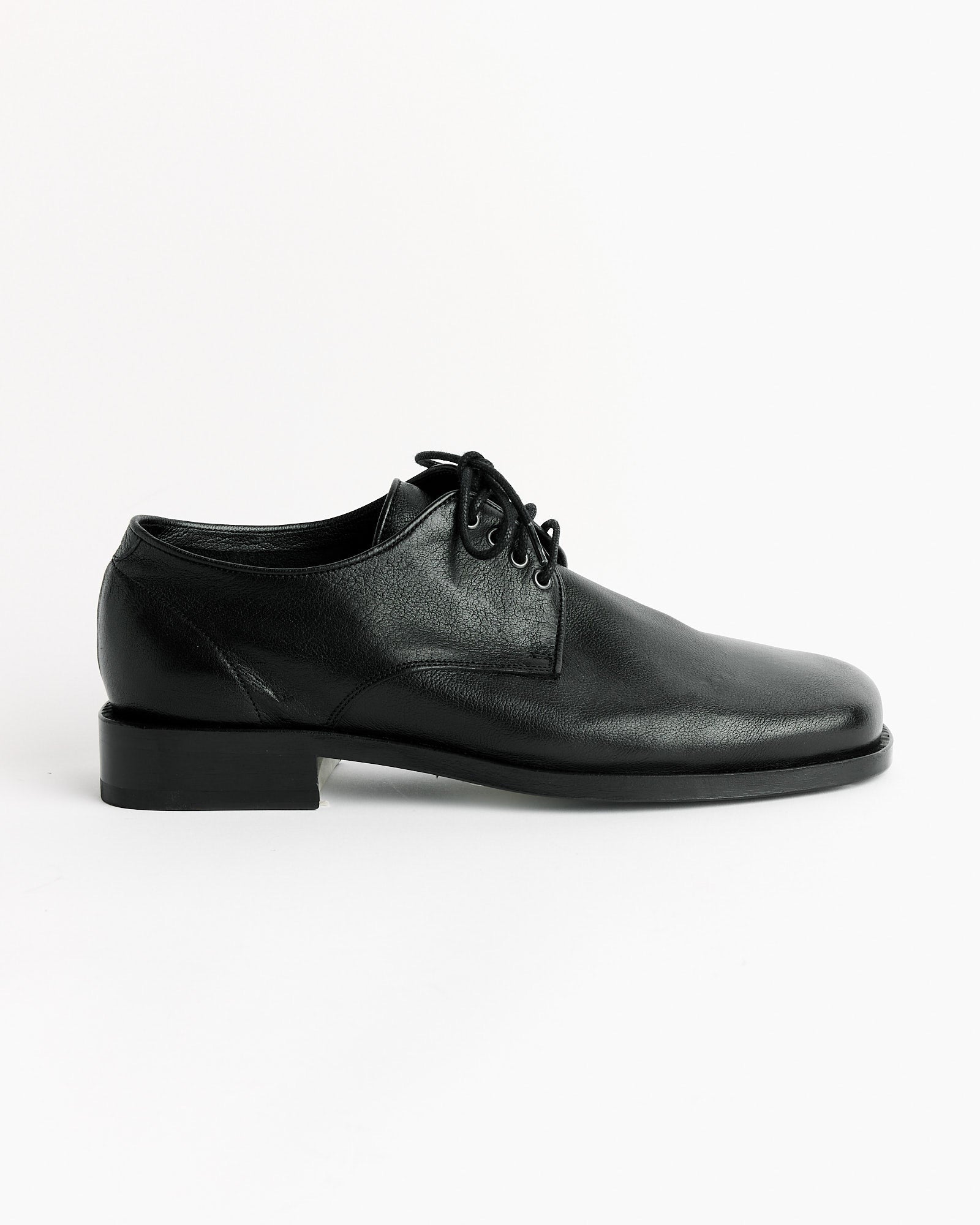 Anatomic Derbies in Black
