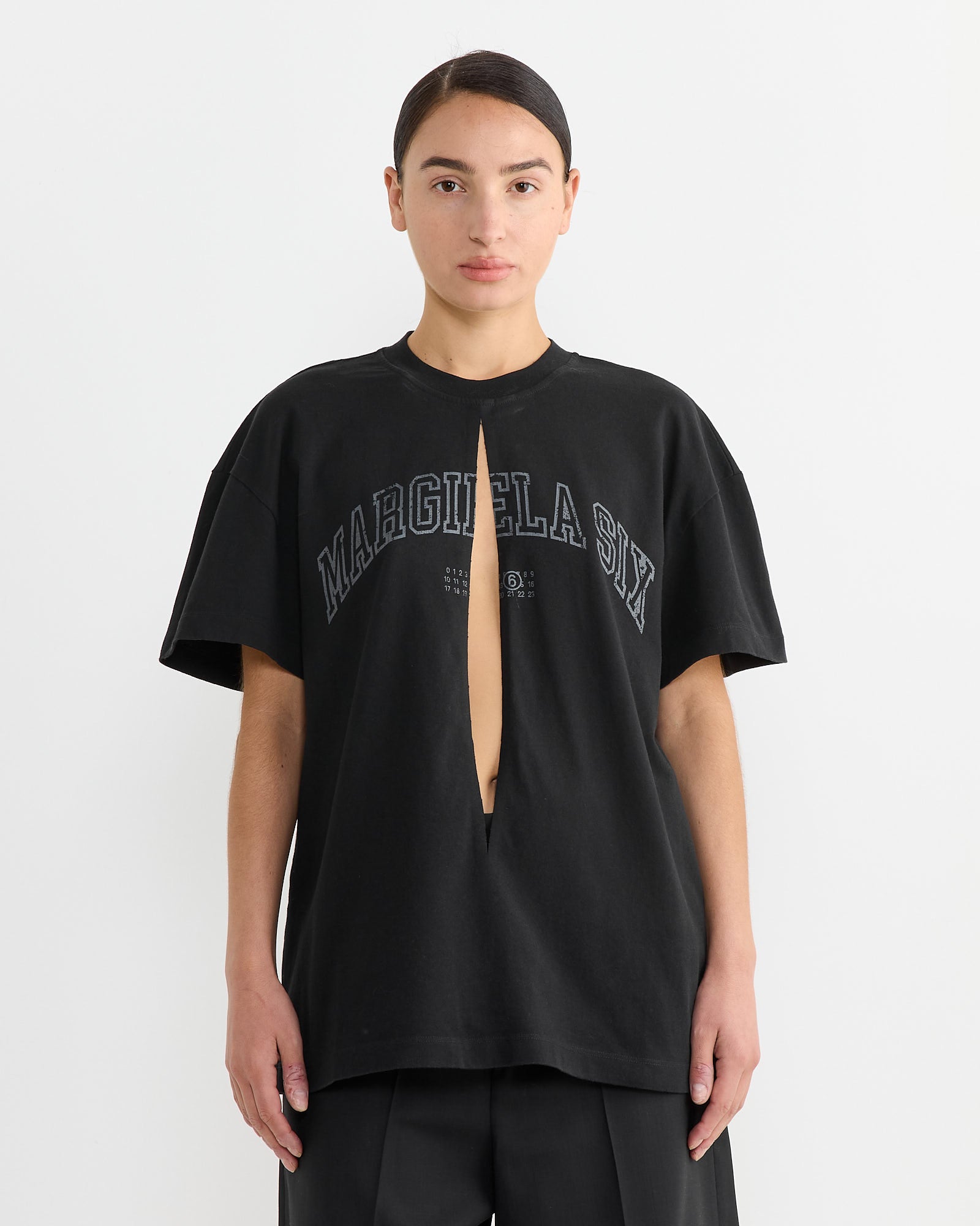 Logo Top in Black