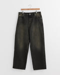 Vast Cut Jean in Black Sand