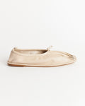 Puntera Supple Shiny Flat in Cream
