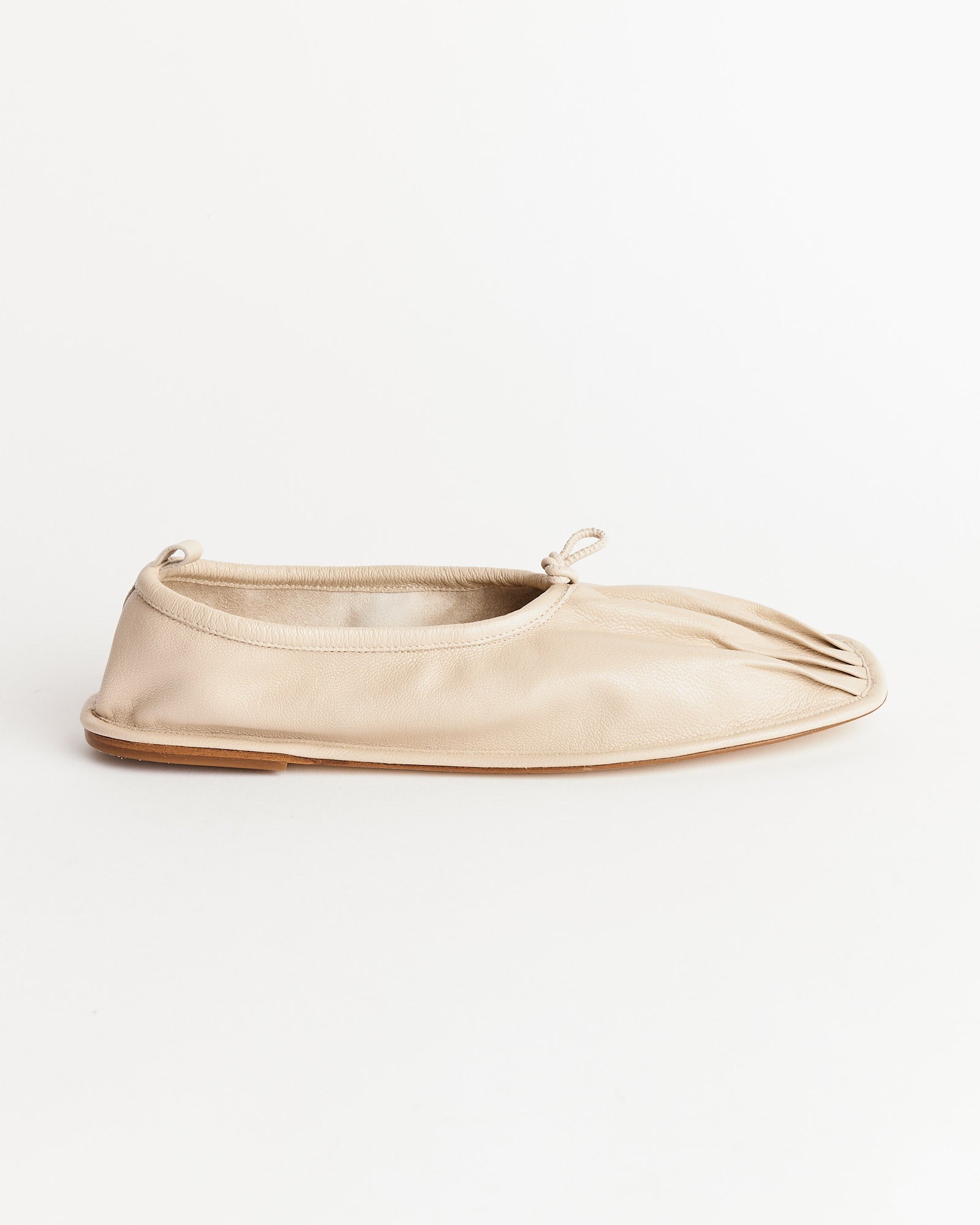 Puntera Supple Shiny Flat in Cream