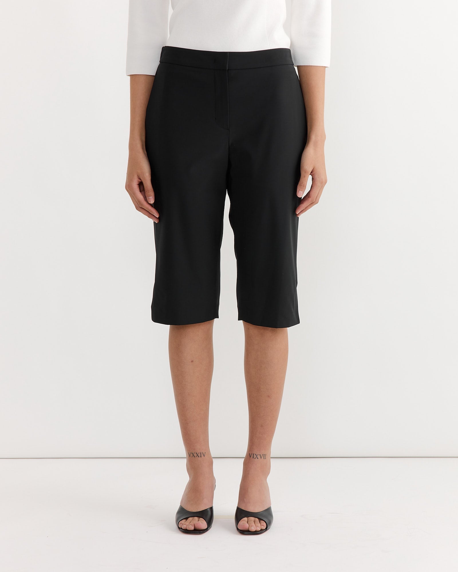 Bermuda Pant in Black