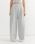 Three Tuck Banding Pant in Grey
