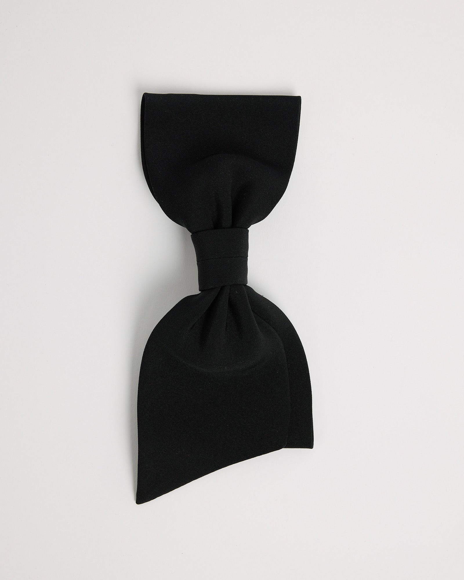 Asymmetrical Bow in Black