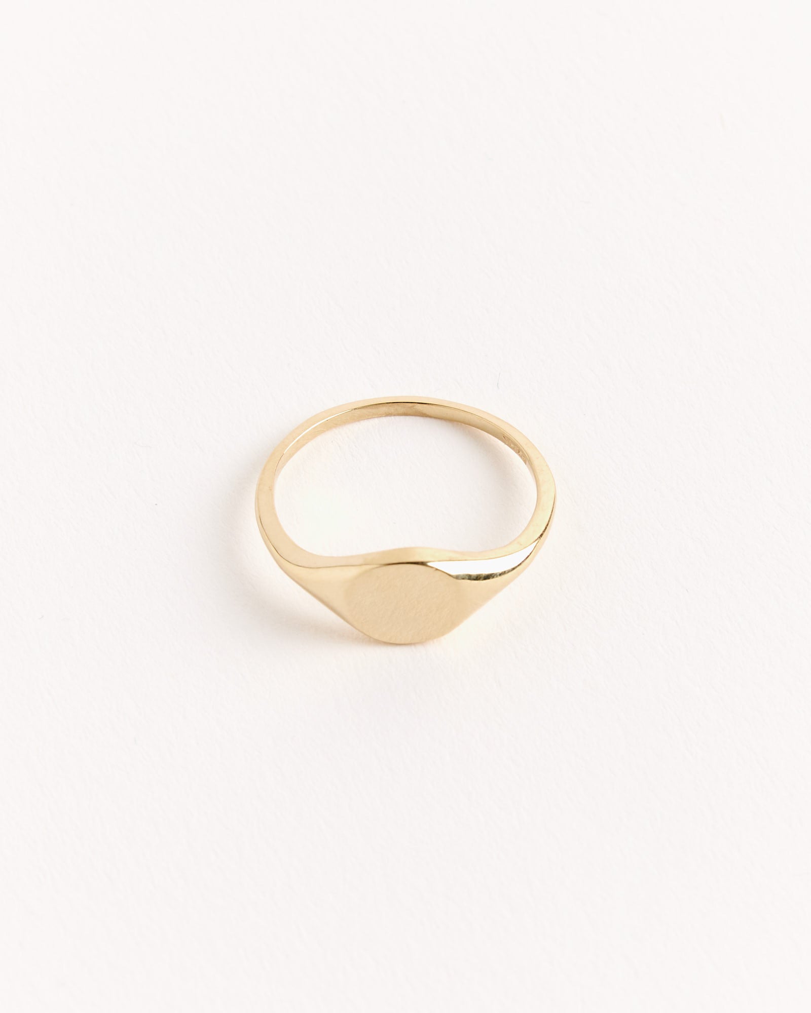 Simple Signet Ring in 14K Yellow Gold