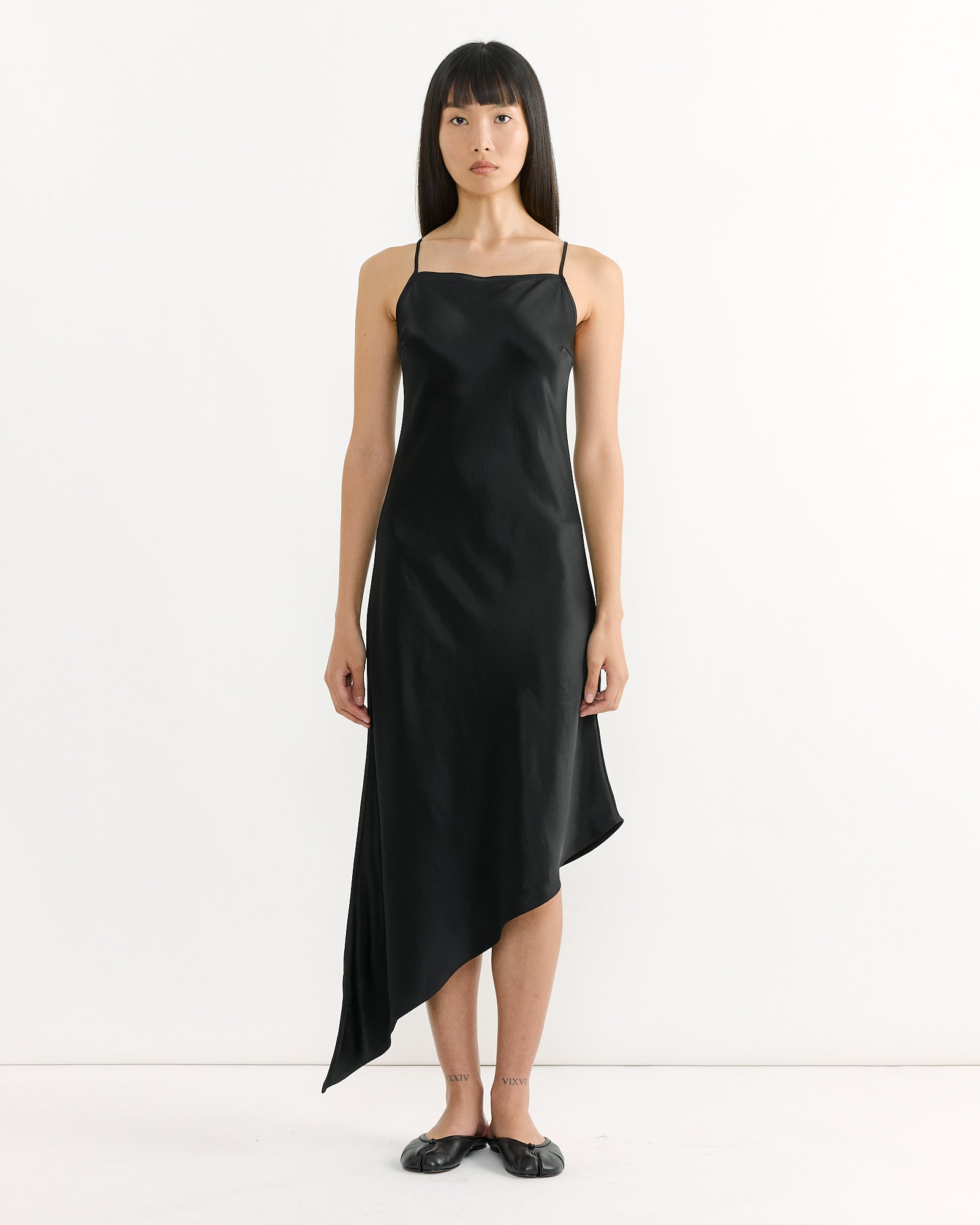 Leviana Dress in Black