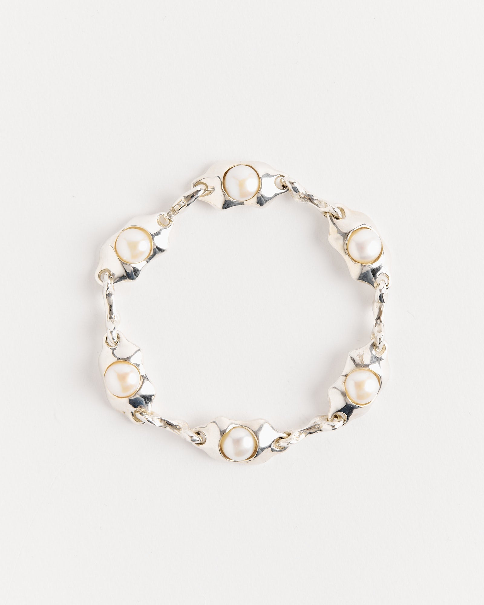 Ostra Bracelet in Sterling Silver