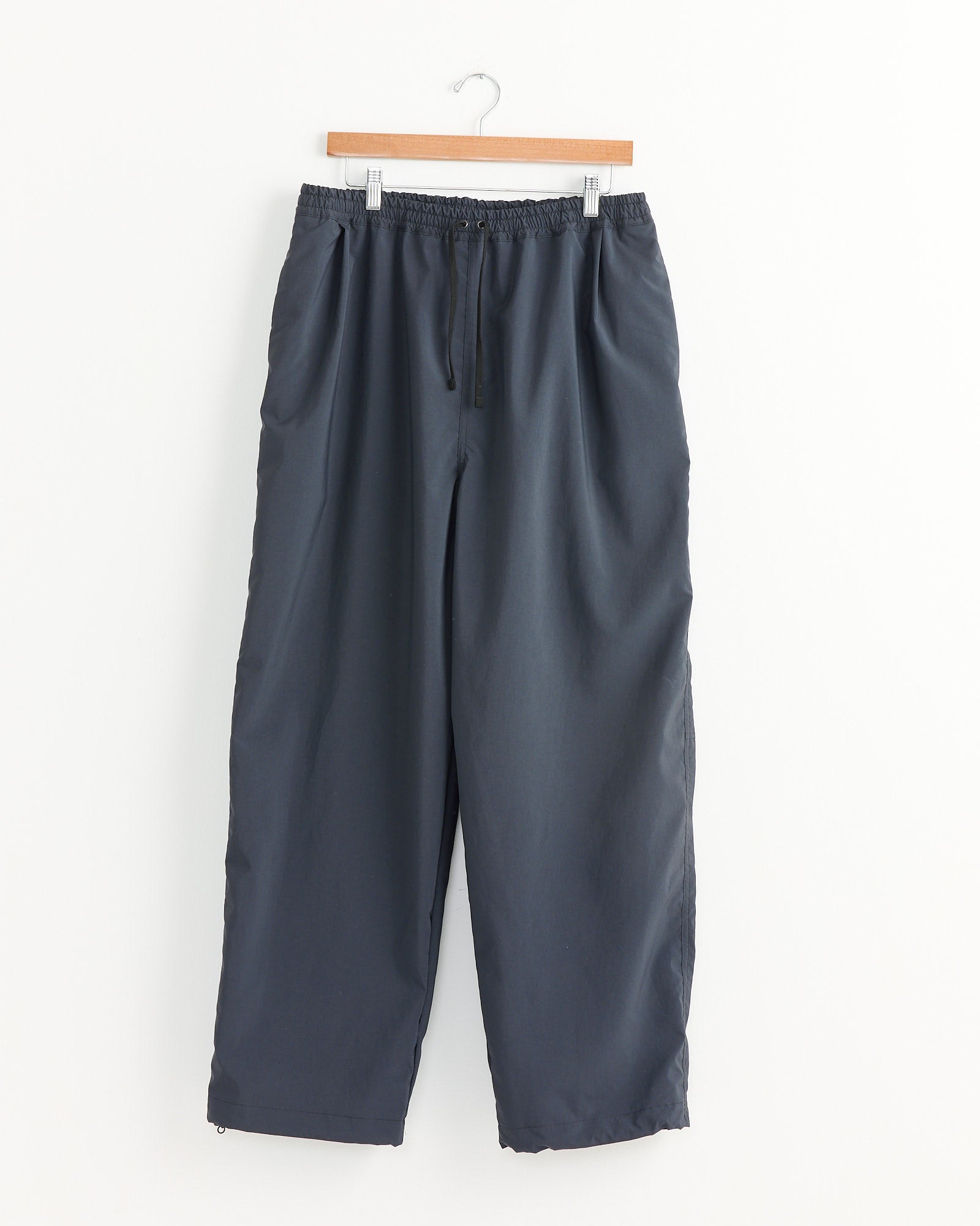 Airy Wide Pant in Ink Black
