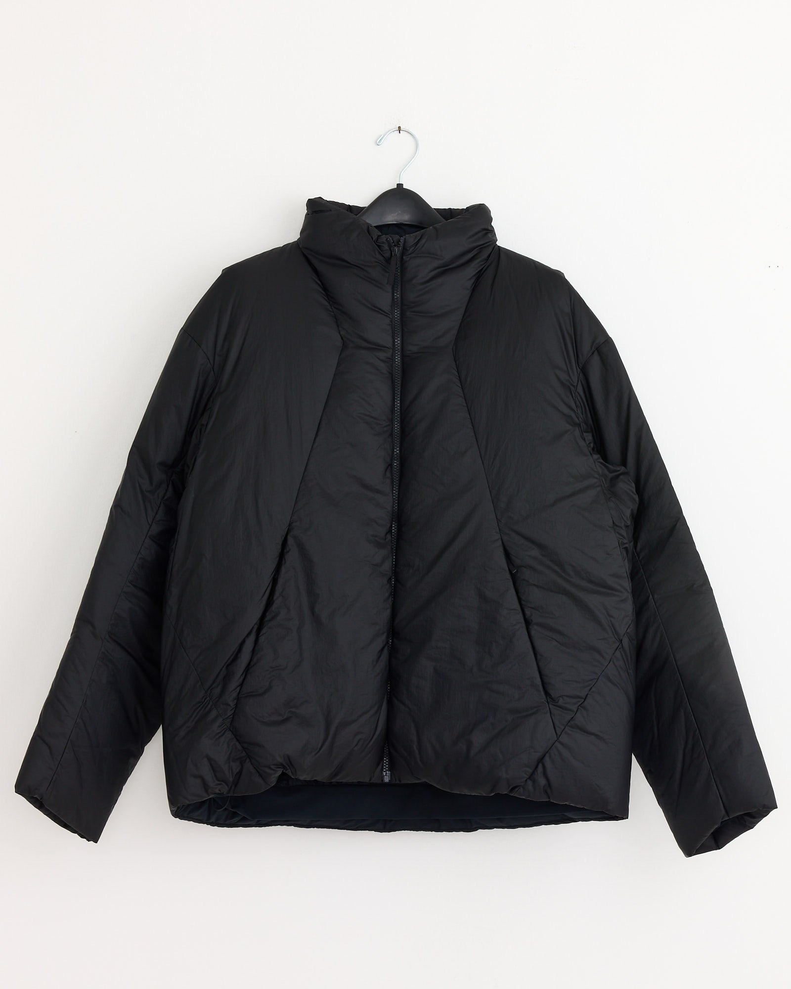 Conduit Down Jacket in Black