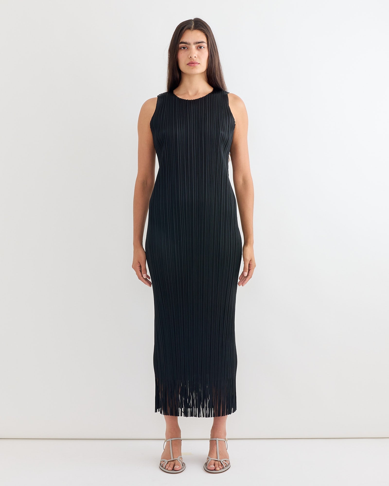 Wave Dress in Black