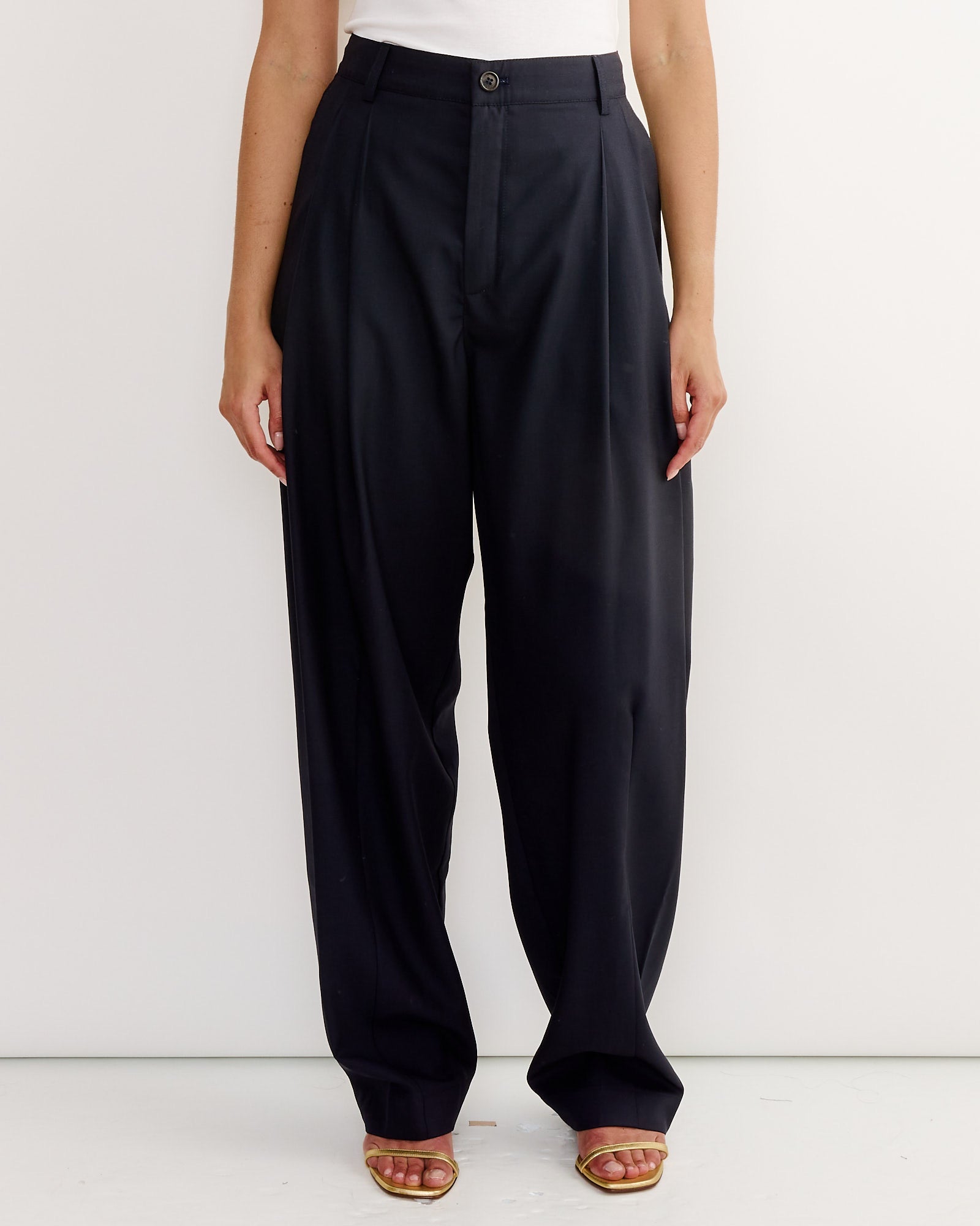 Claus Pant in Tropical Navy