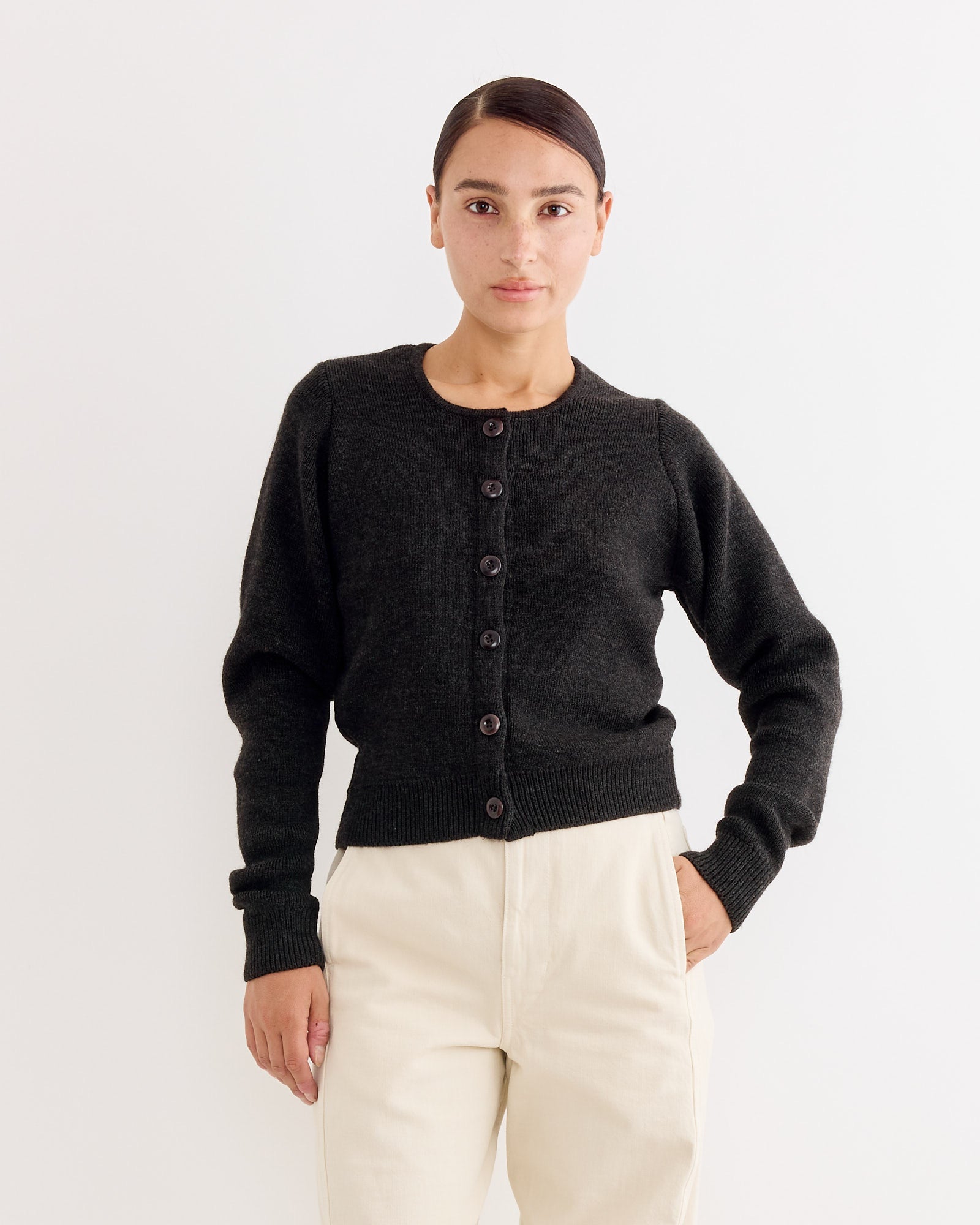 Cardigan Dark in Espresso