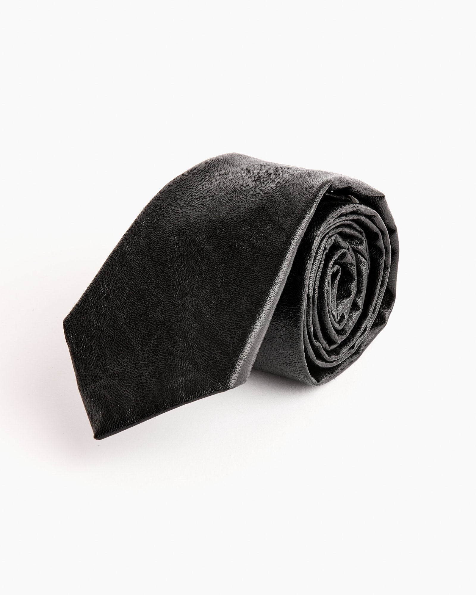Real Fake Leather Tie in Black