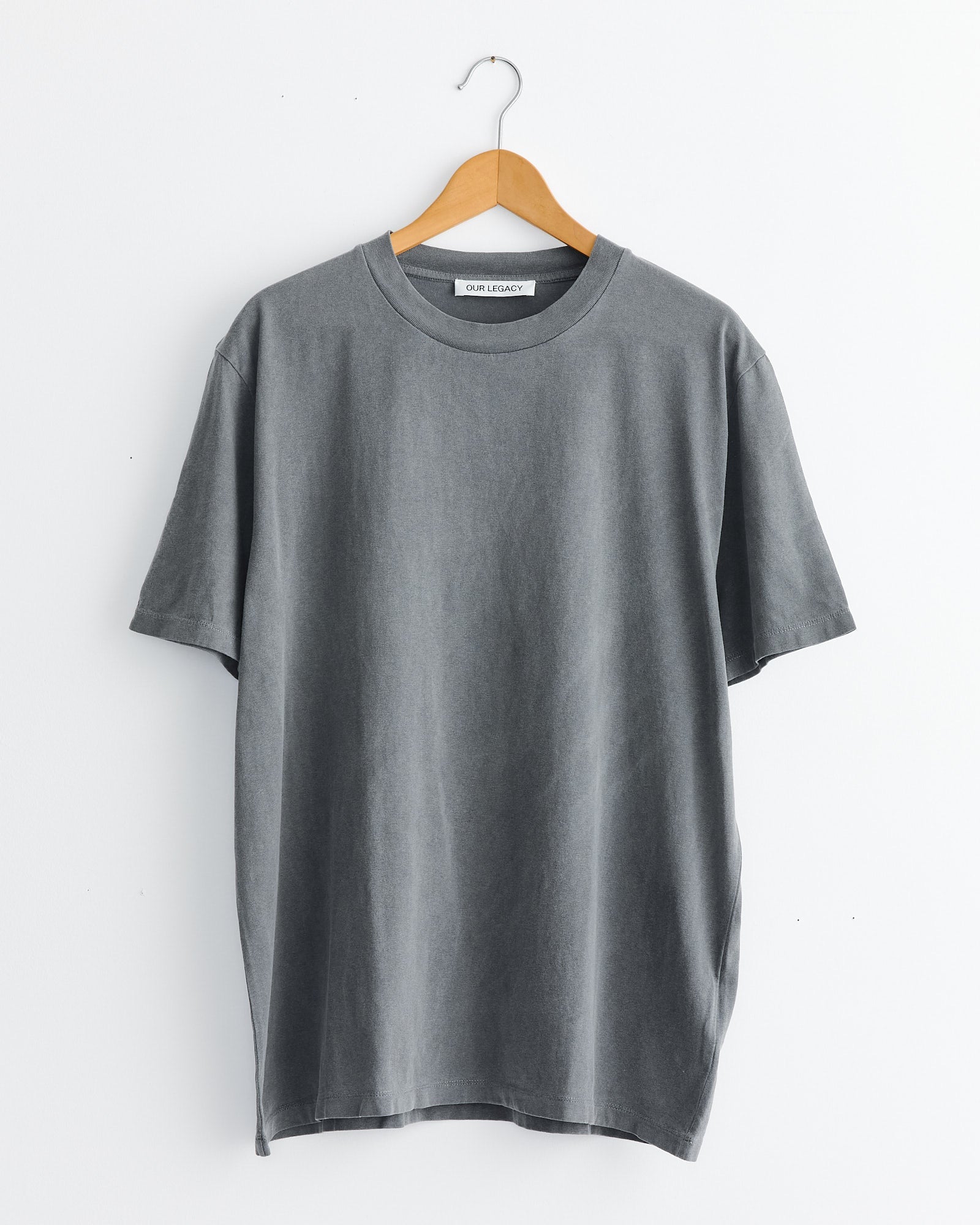 Box T-Shirt in Worn Black