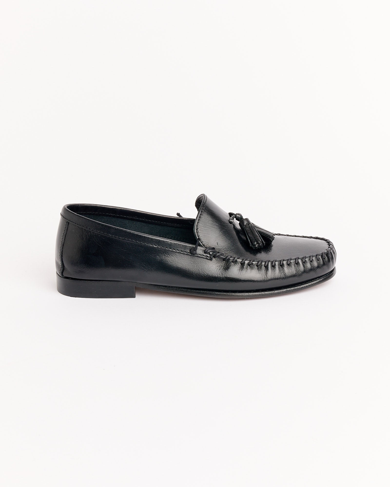 The Tasselo Moc Loafer in Black
