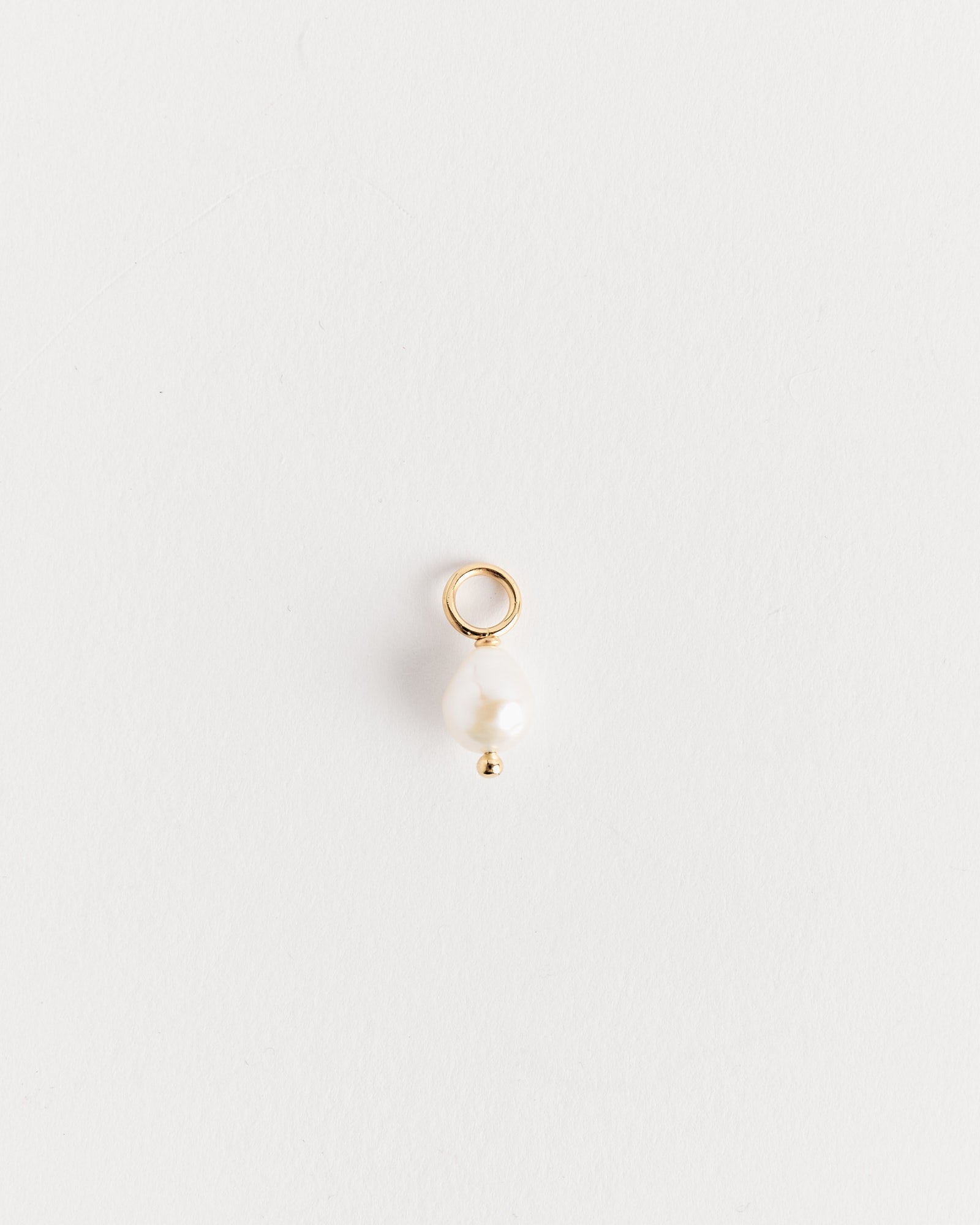 Tesoro Charm Pearl