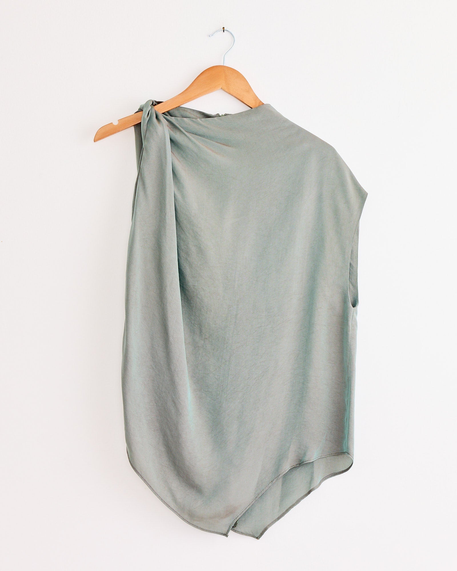 Twist Shoulder Top in Dusk