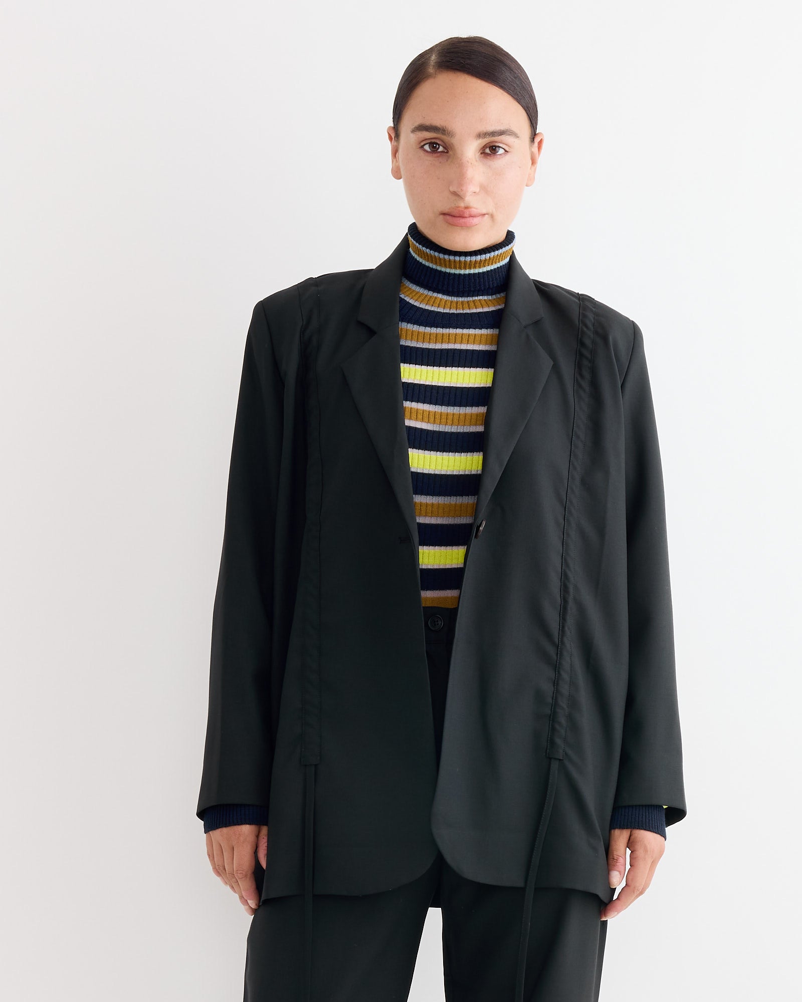 Backpack Blazer in Tropical Black